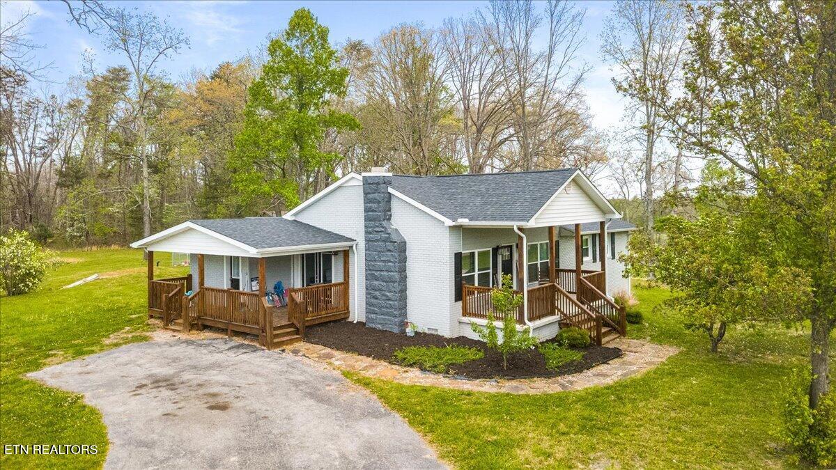 5550 S York Highway Grimsley TN 38565