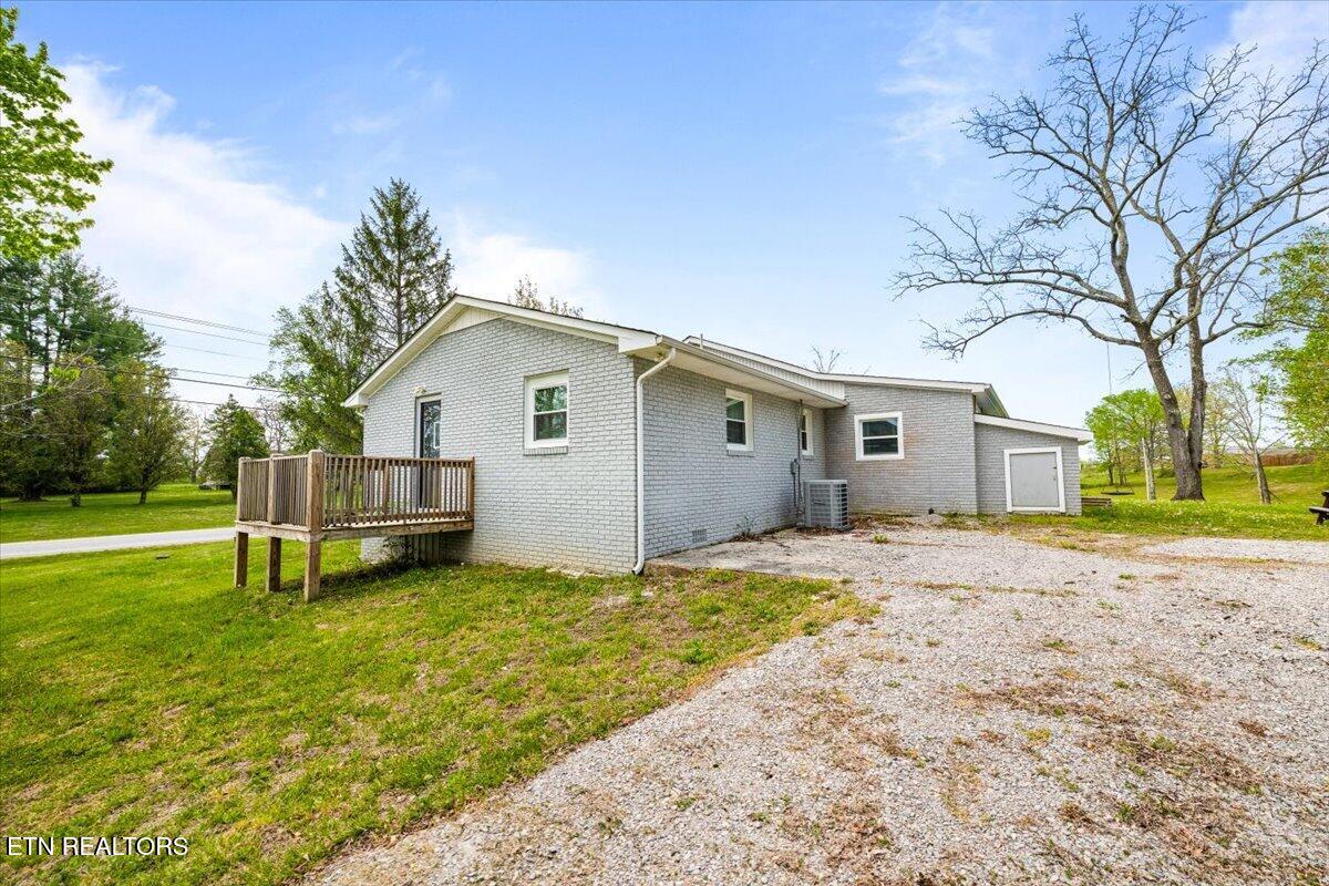 5550 S York Highway Grimsley TN 38565
