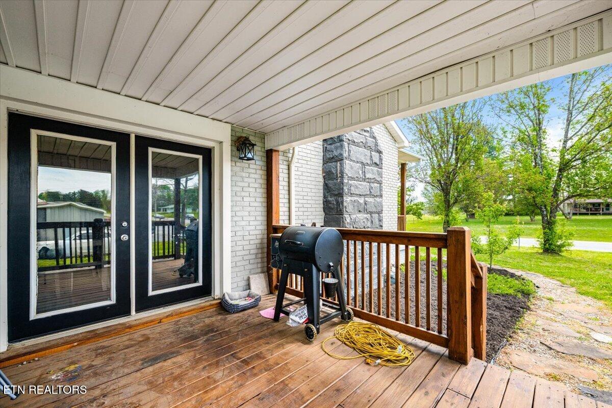5550 S York Highway Grimsley TN 38565