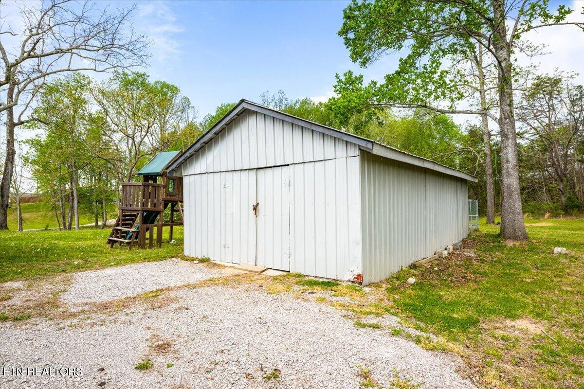 5550 S York Highway Grimsley TN 38565