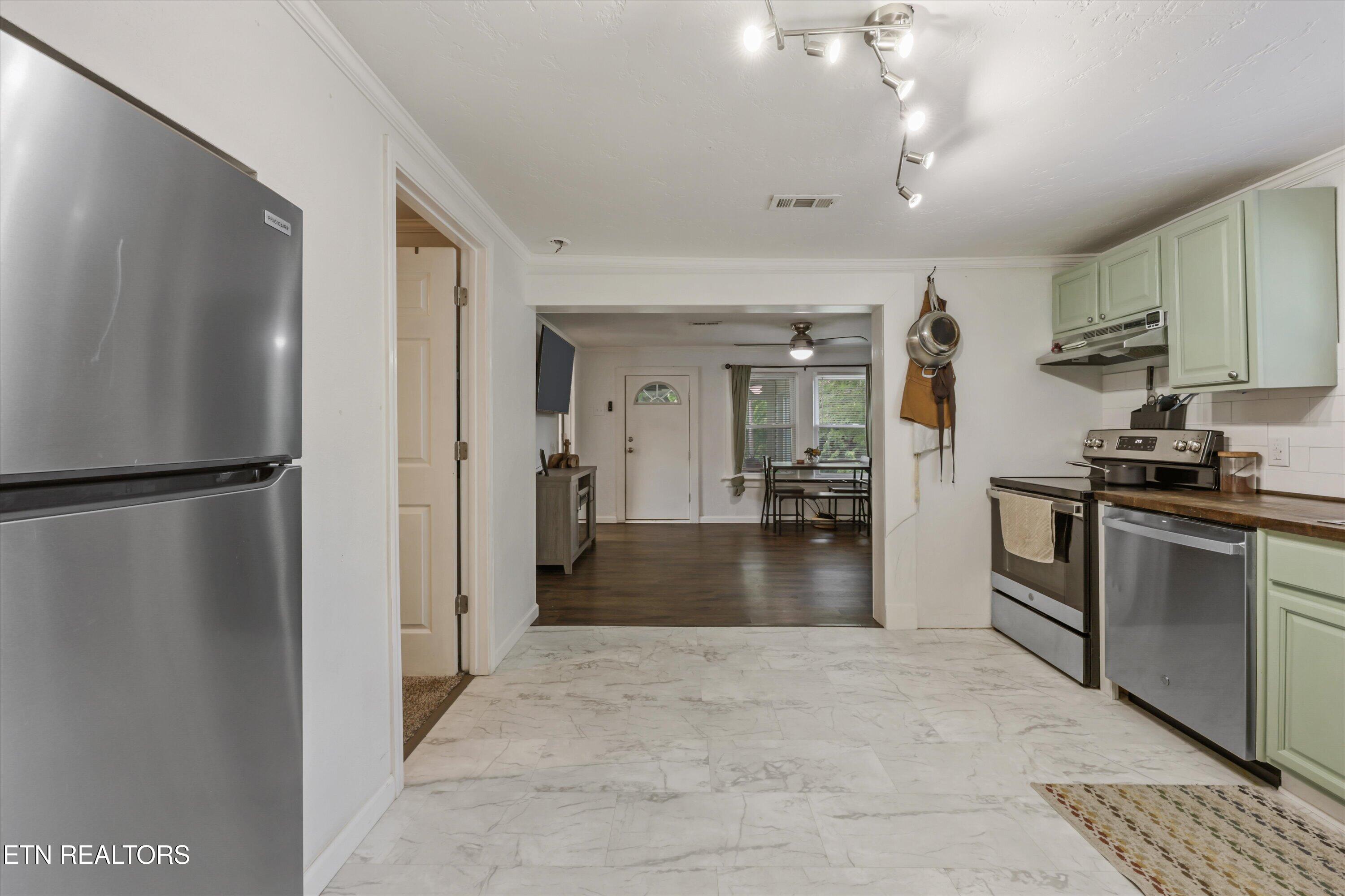 1306 Montvale Station Road Maryville TN 37803