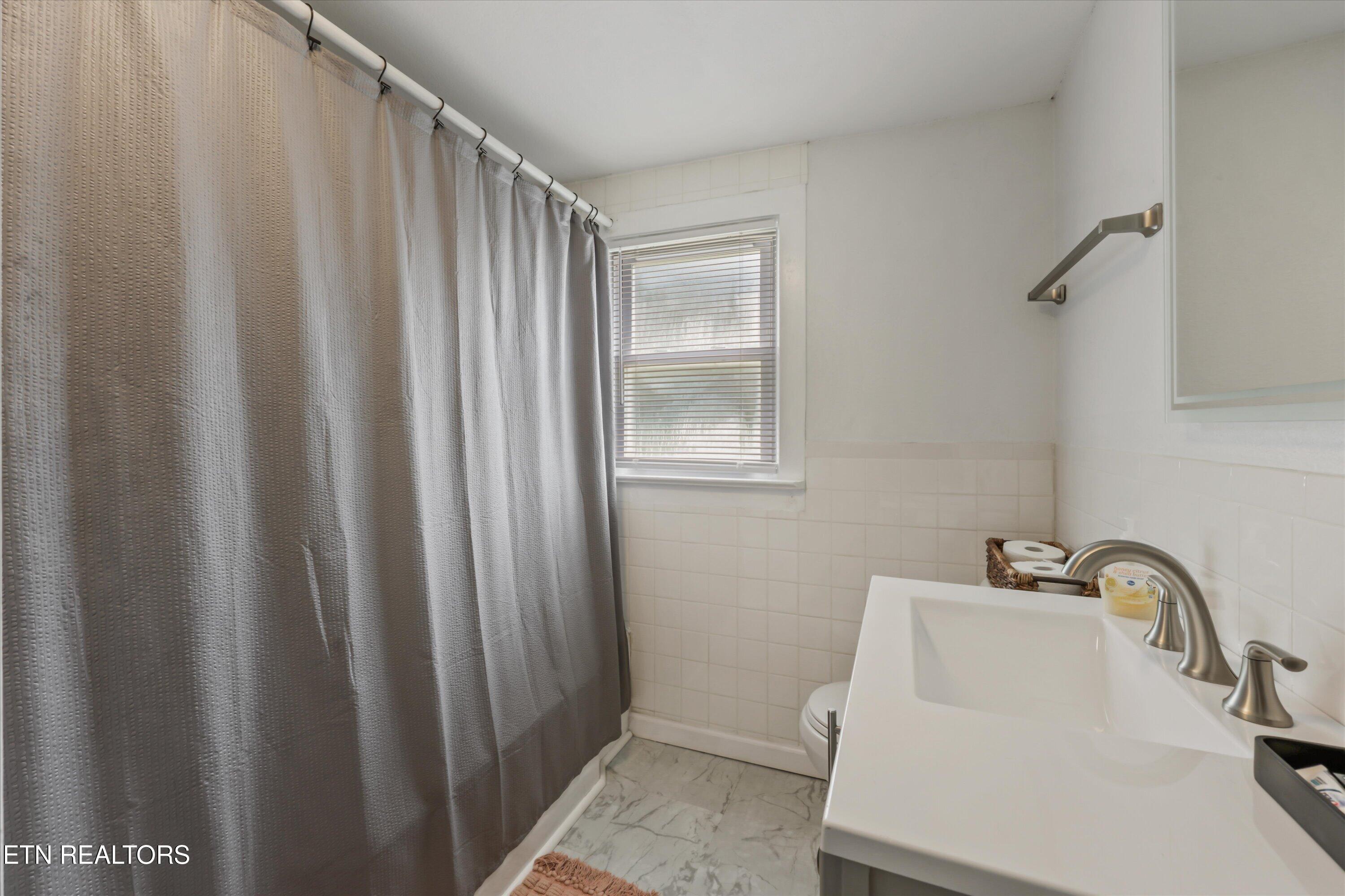 1306 Montvale Station Road Maryville TN 37803