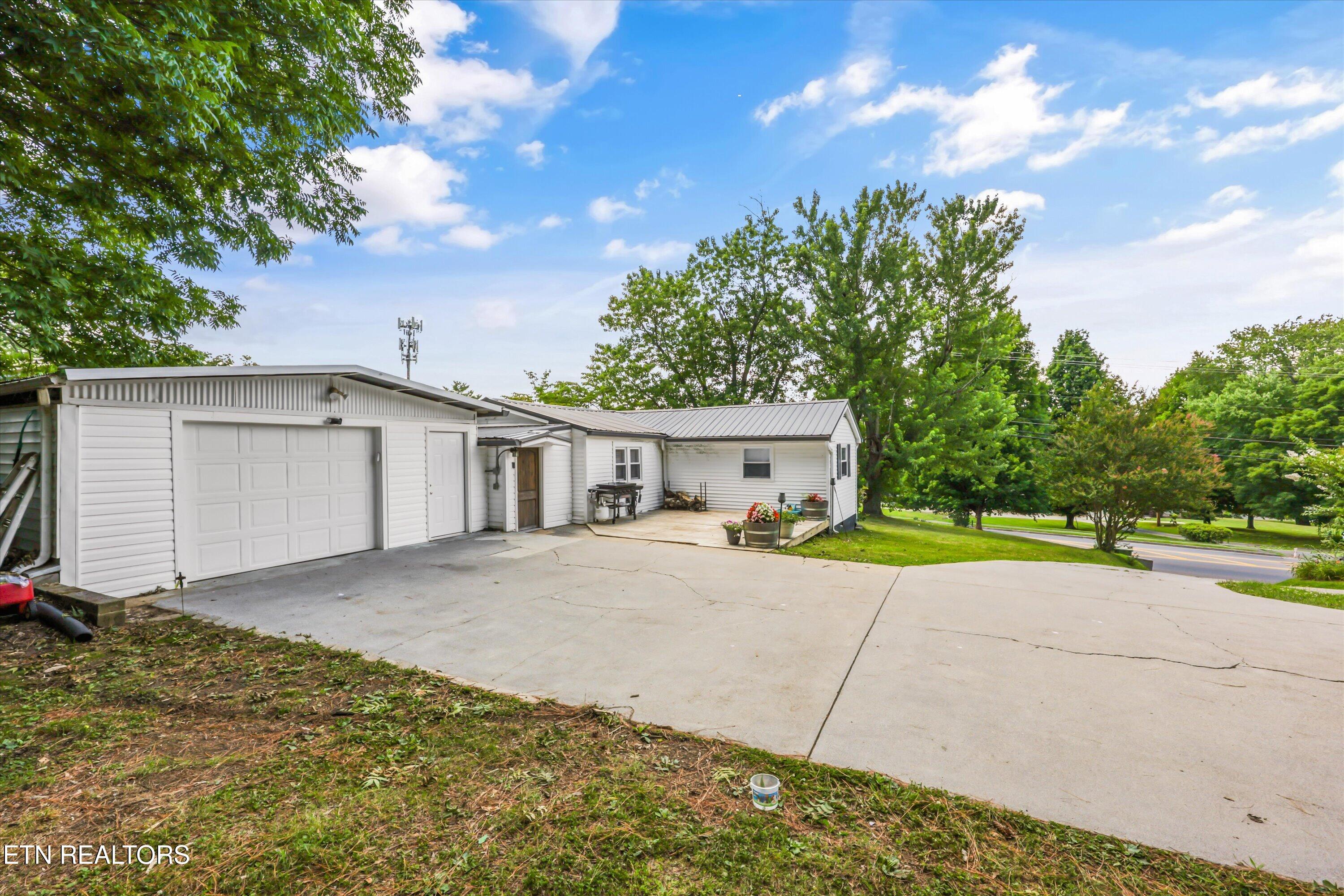 1306 Montvale Station Road Maryville TN 37803
