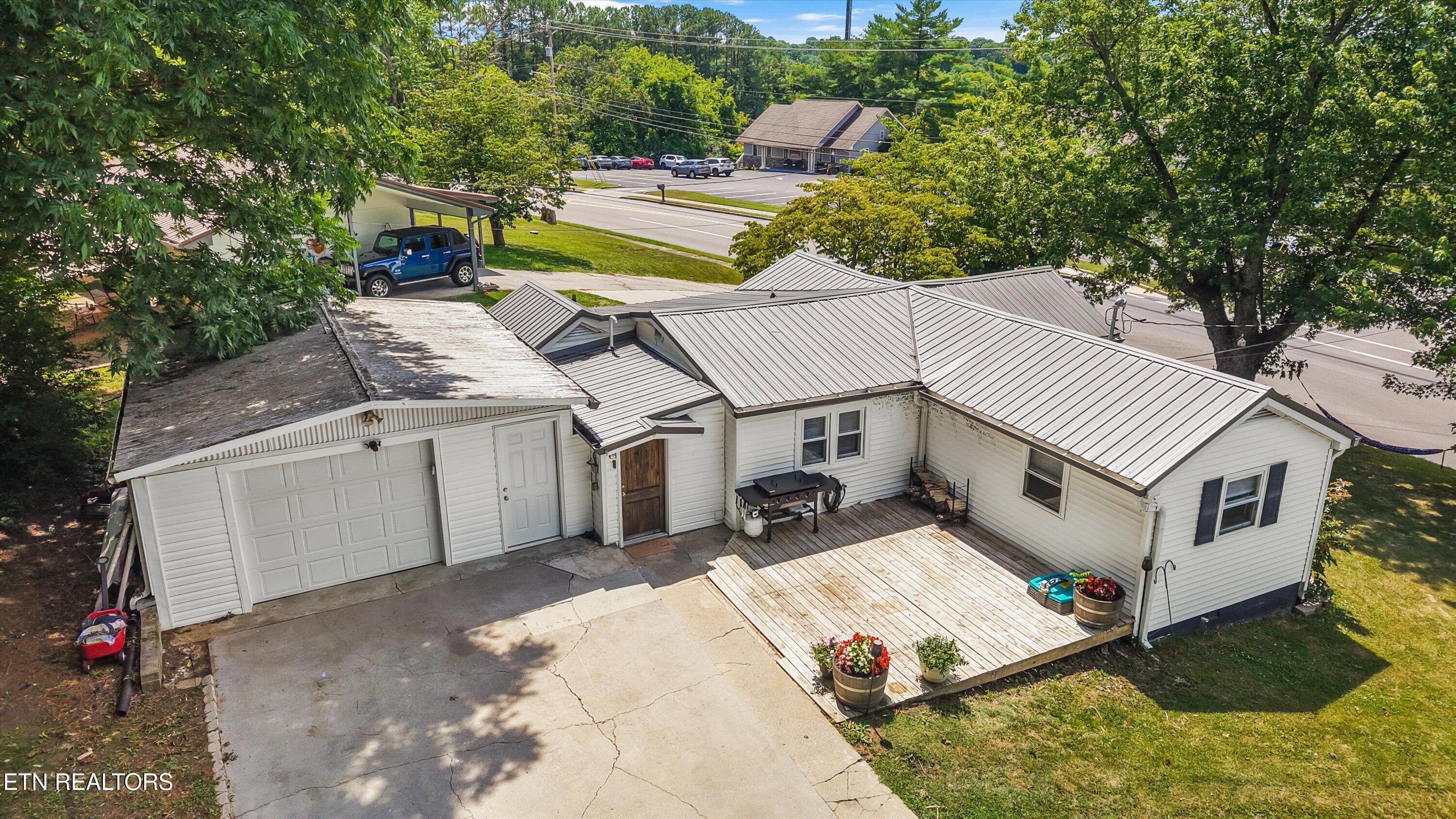 1306 Montvale Station Road Maryville TN 37803