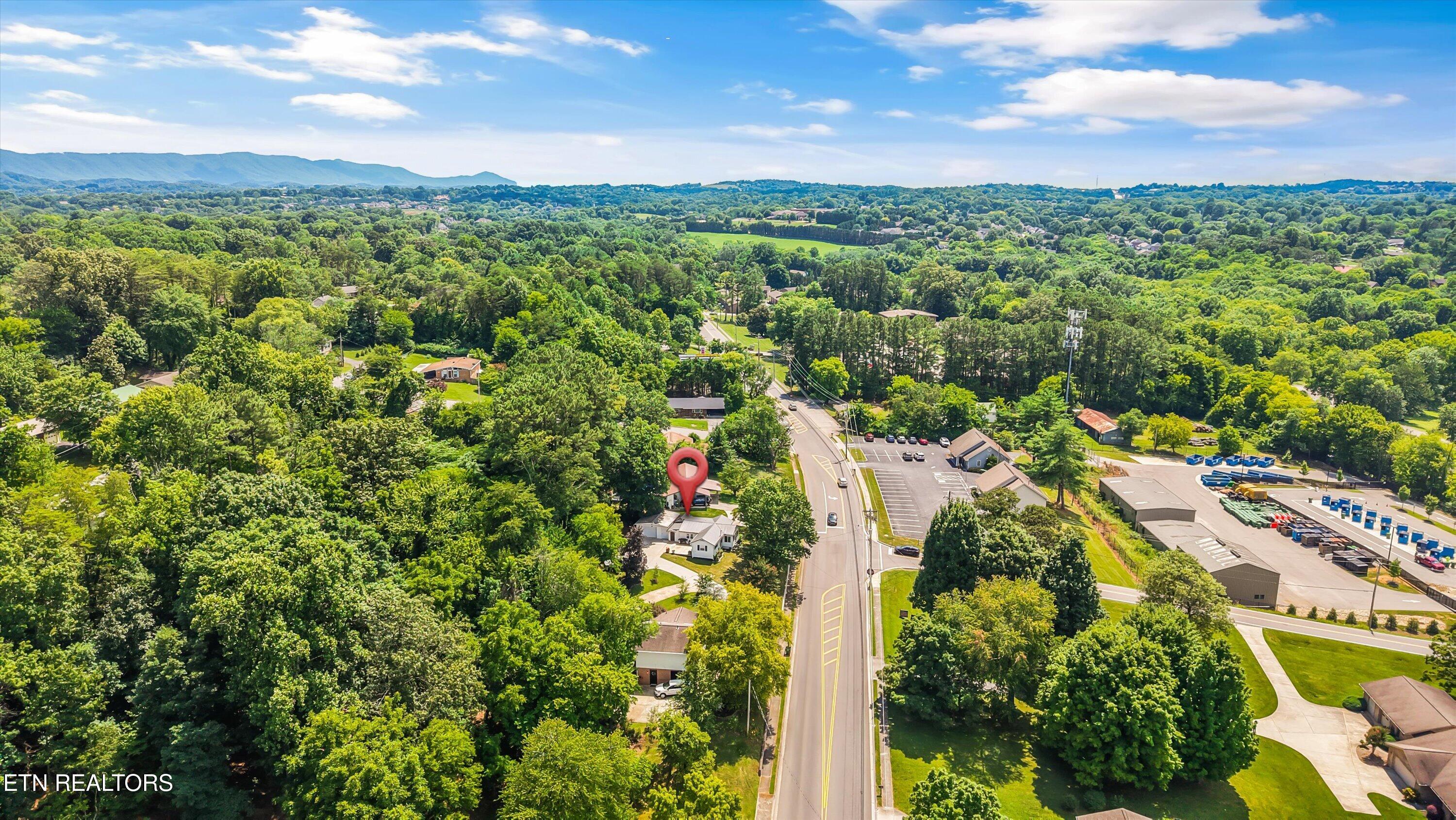 1306 Montvale Station Road Maryville TN 37803