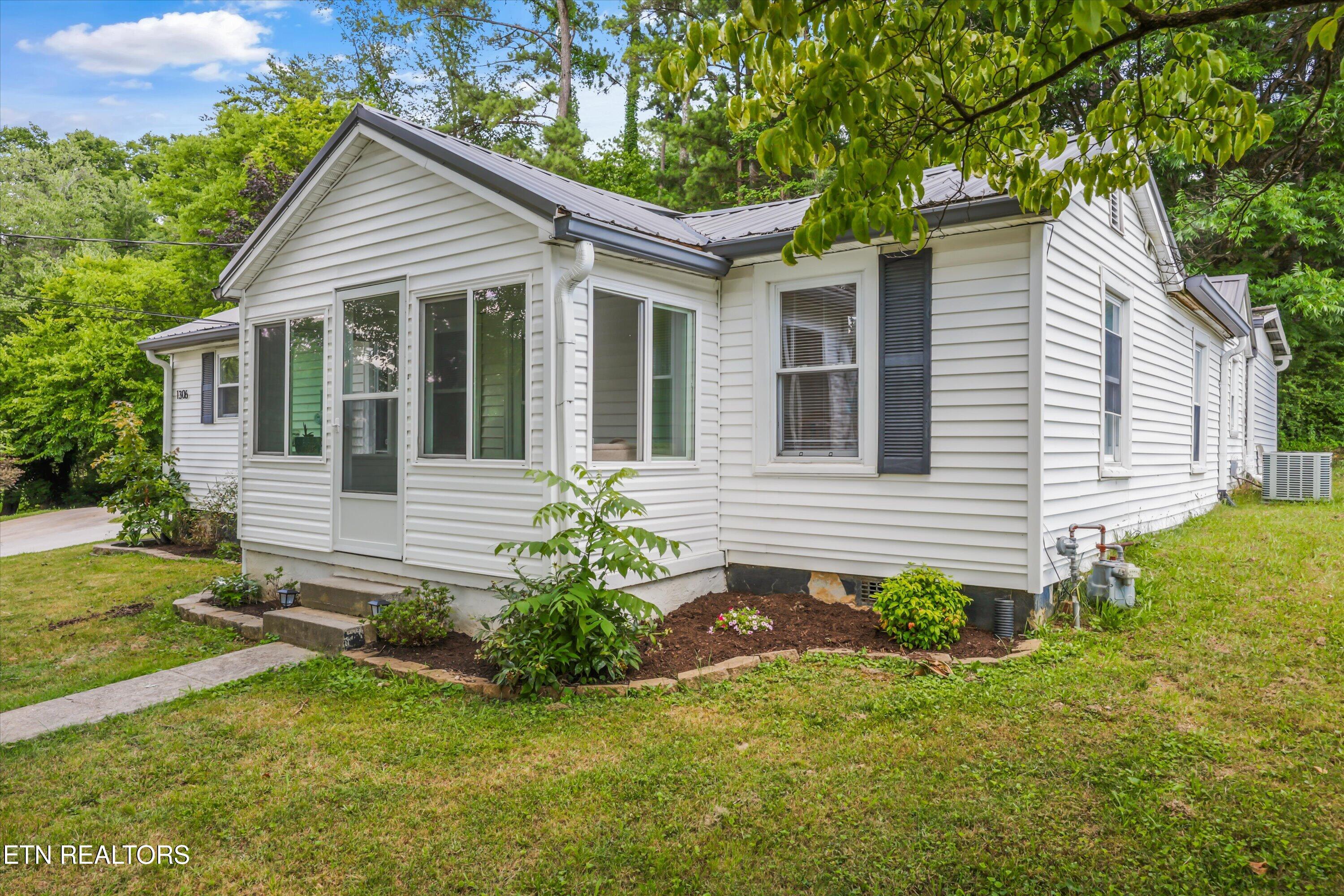 1306 Montvale Station Road Maryville TN 37803