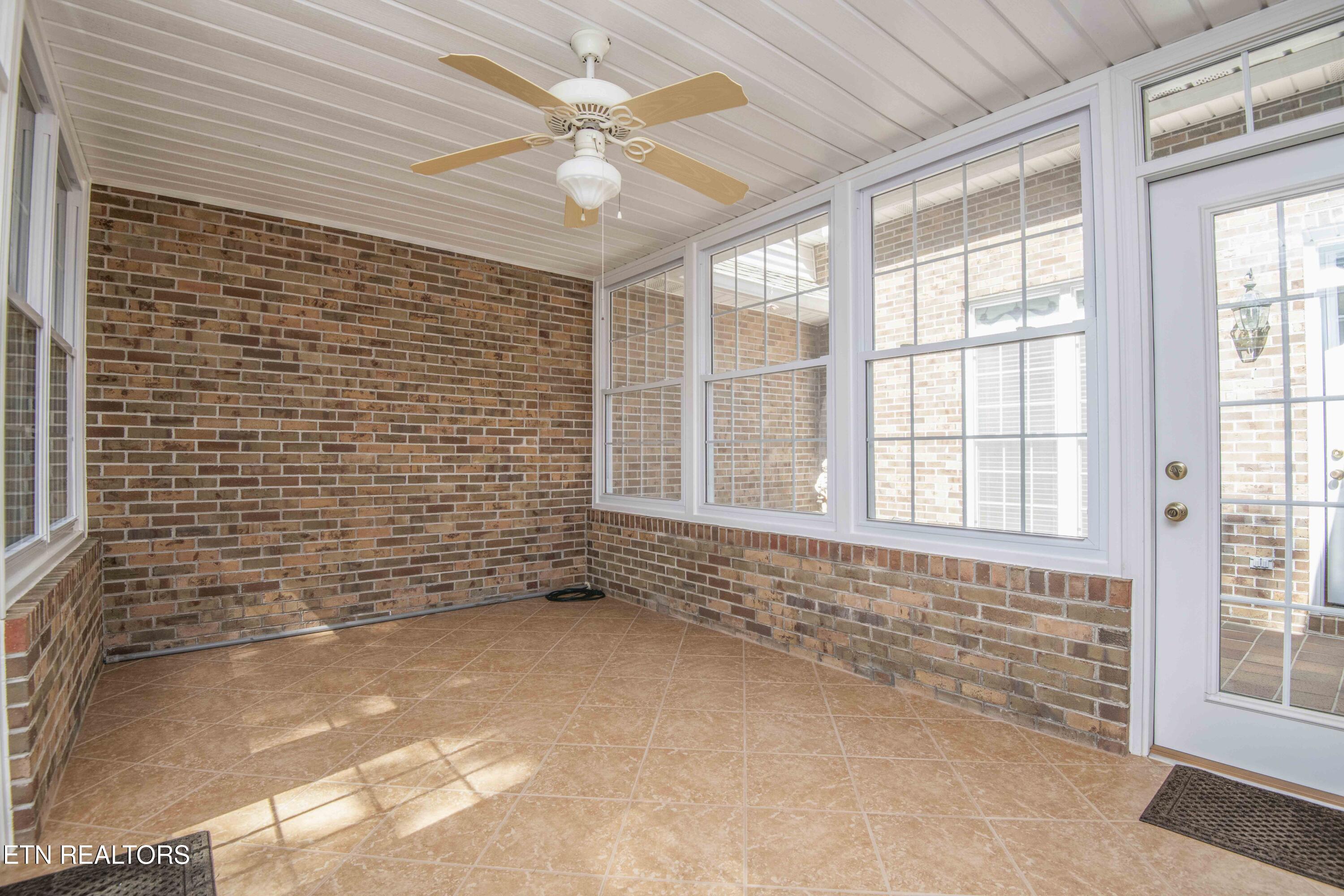 5224 Tazewell Pointe Way Knoxville TN 37918