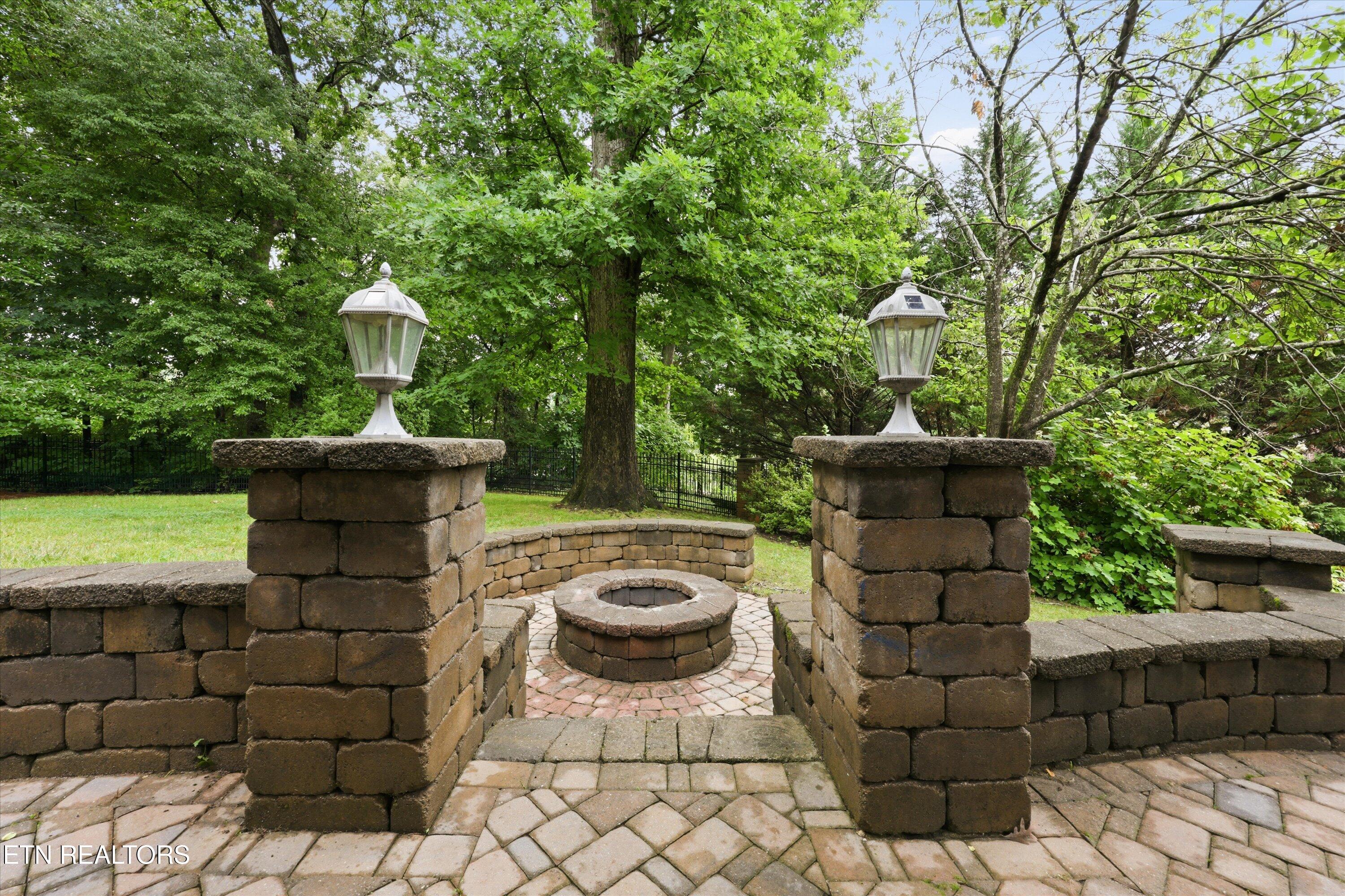 1304 Selby Lane Knoxville TN 37922