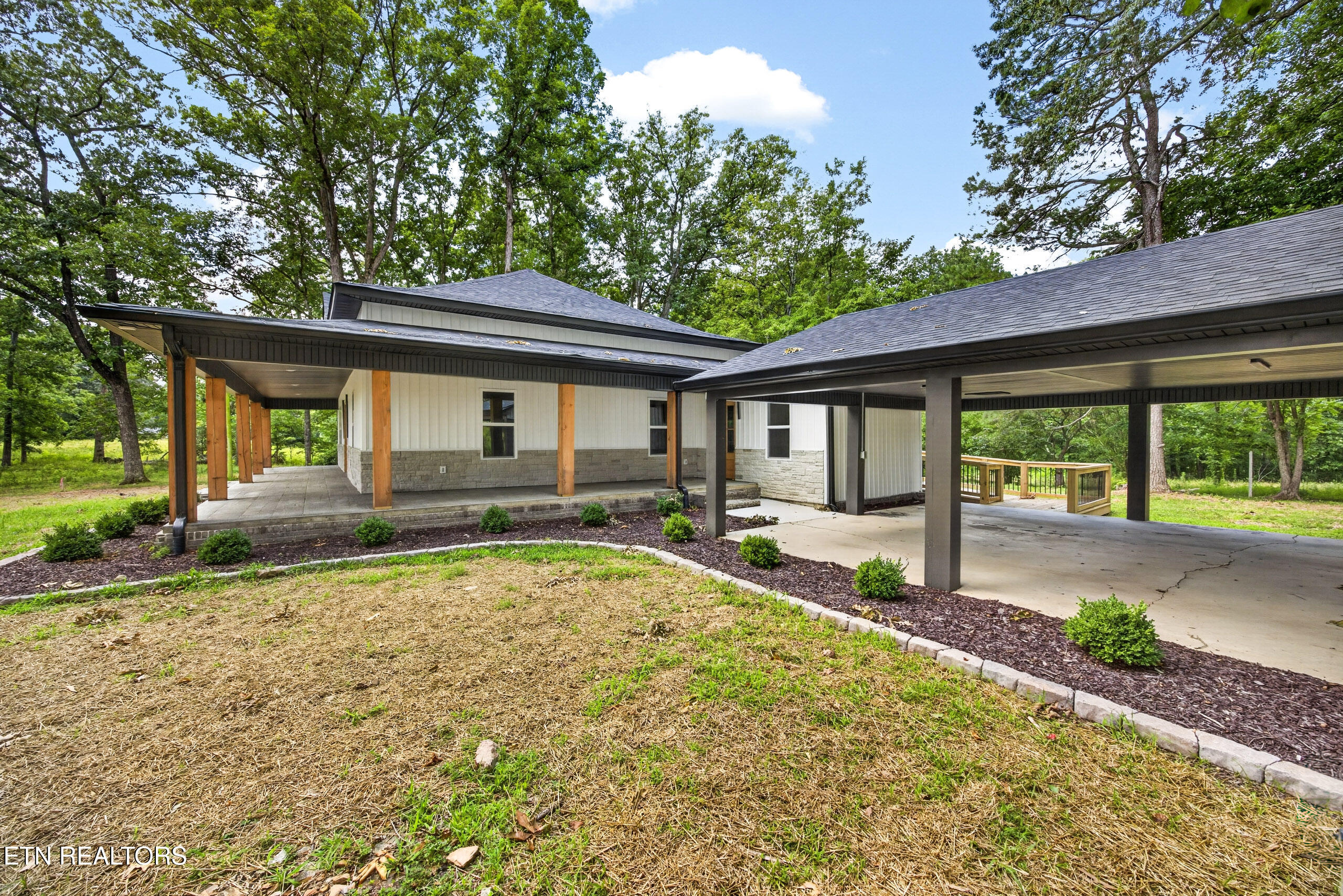 909 Hawkins Crawford Road Cookeville TN 38501