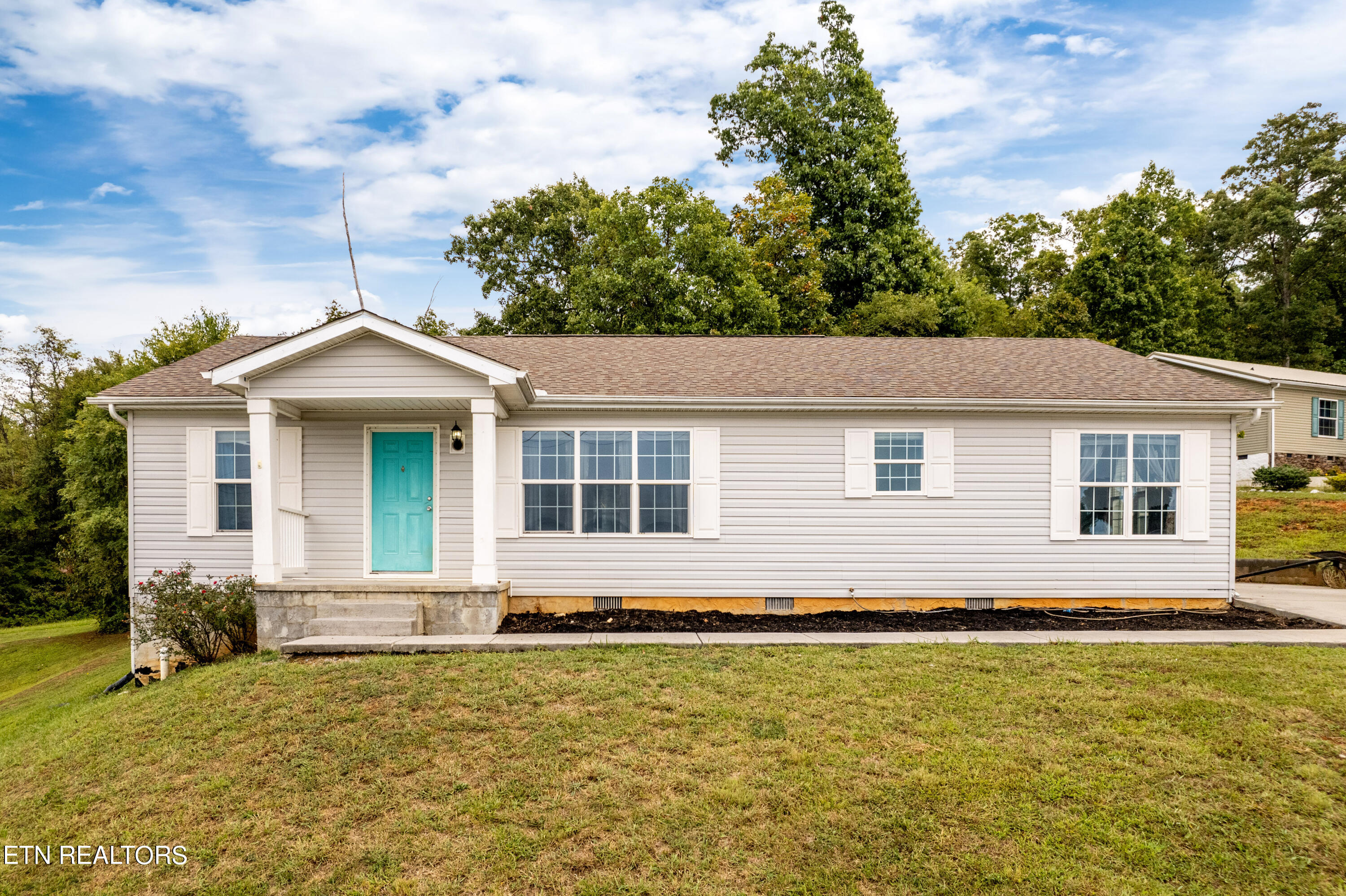 1114 Case View Road Dandridge TN 37725