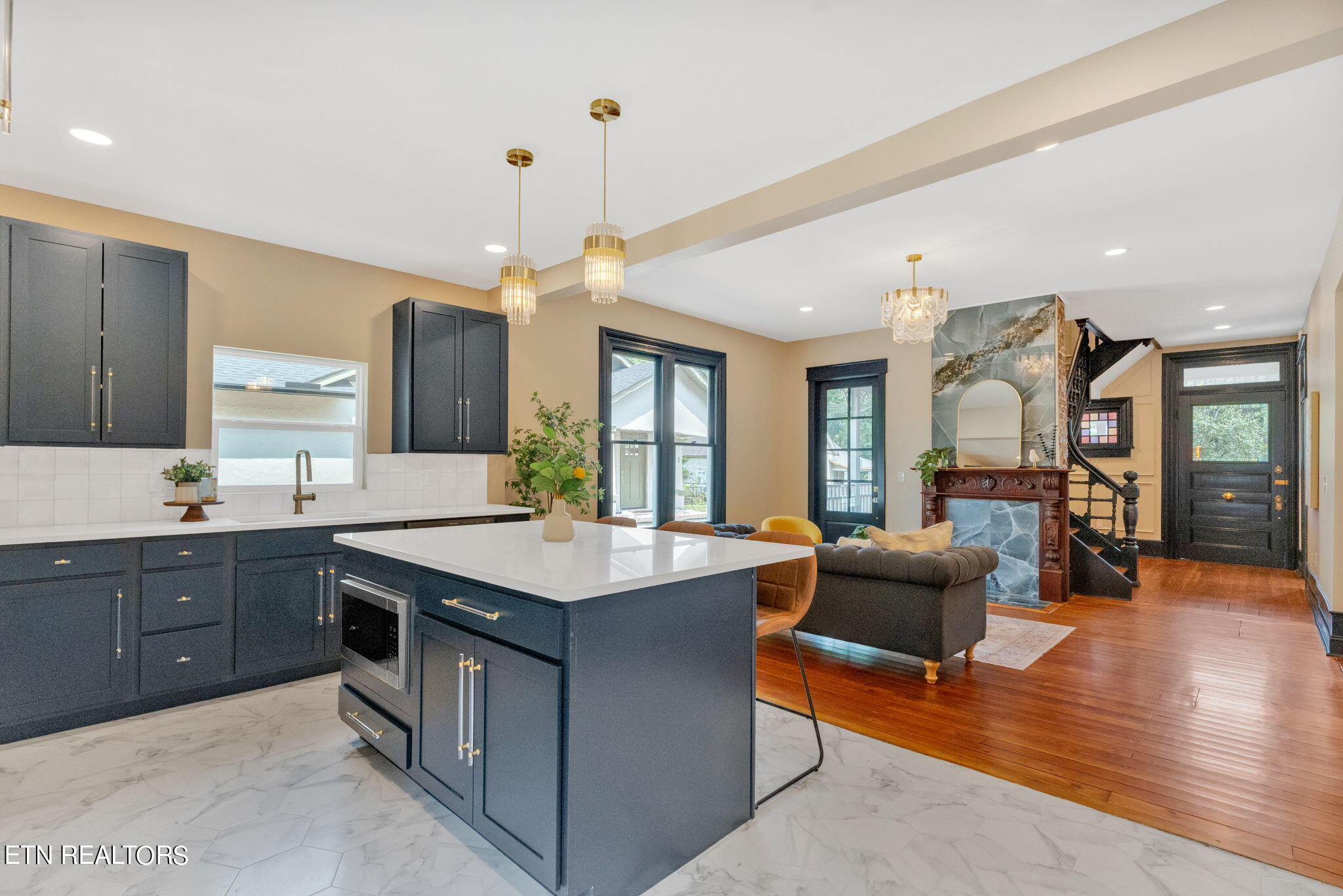 1715 Washington Pike Knoxville TN 37917