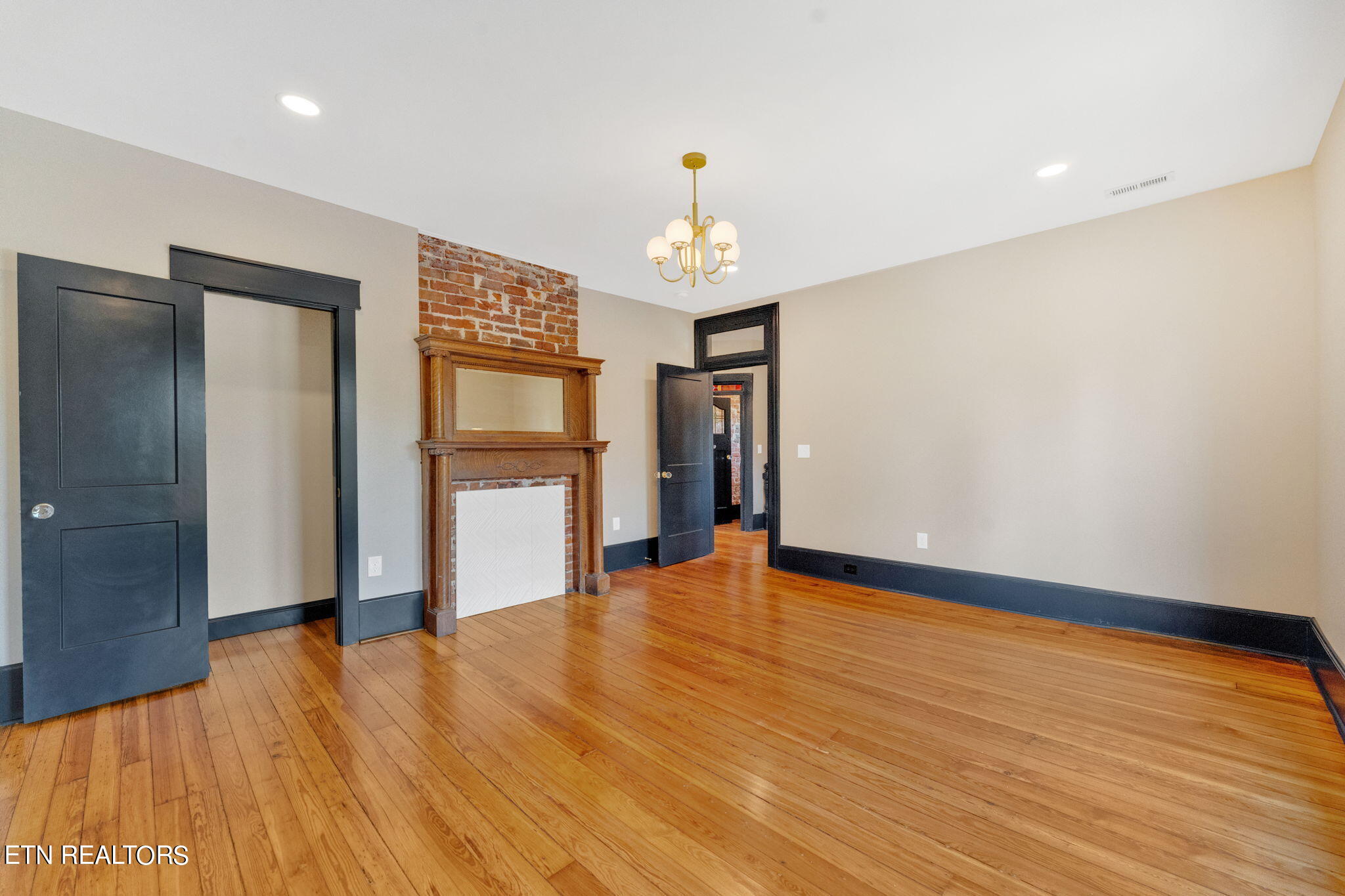 1715 Washington Pike Knoxville TN 37917