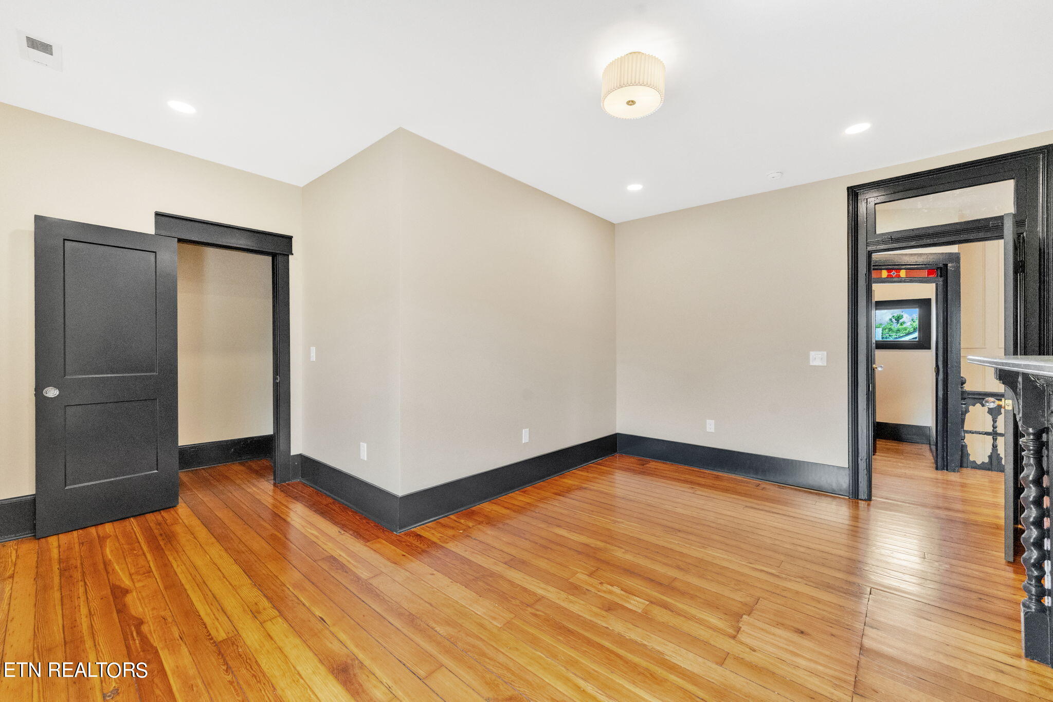 1715 Washington Pike Knoxville TN 37917