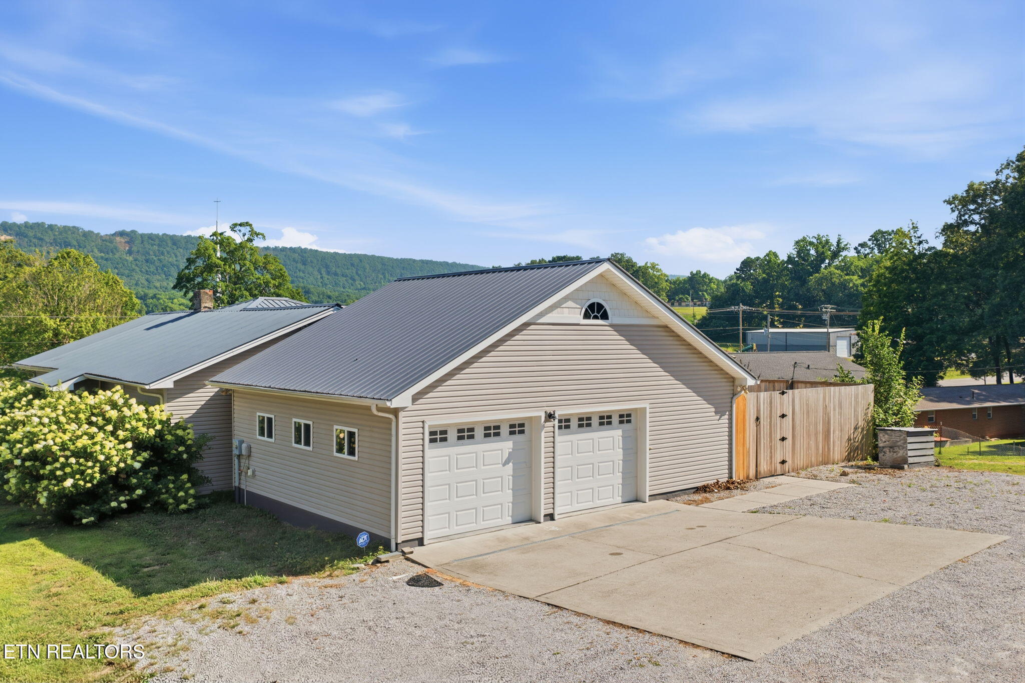 800 N Kingston Avenue Rockwood TN 37854