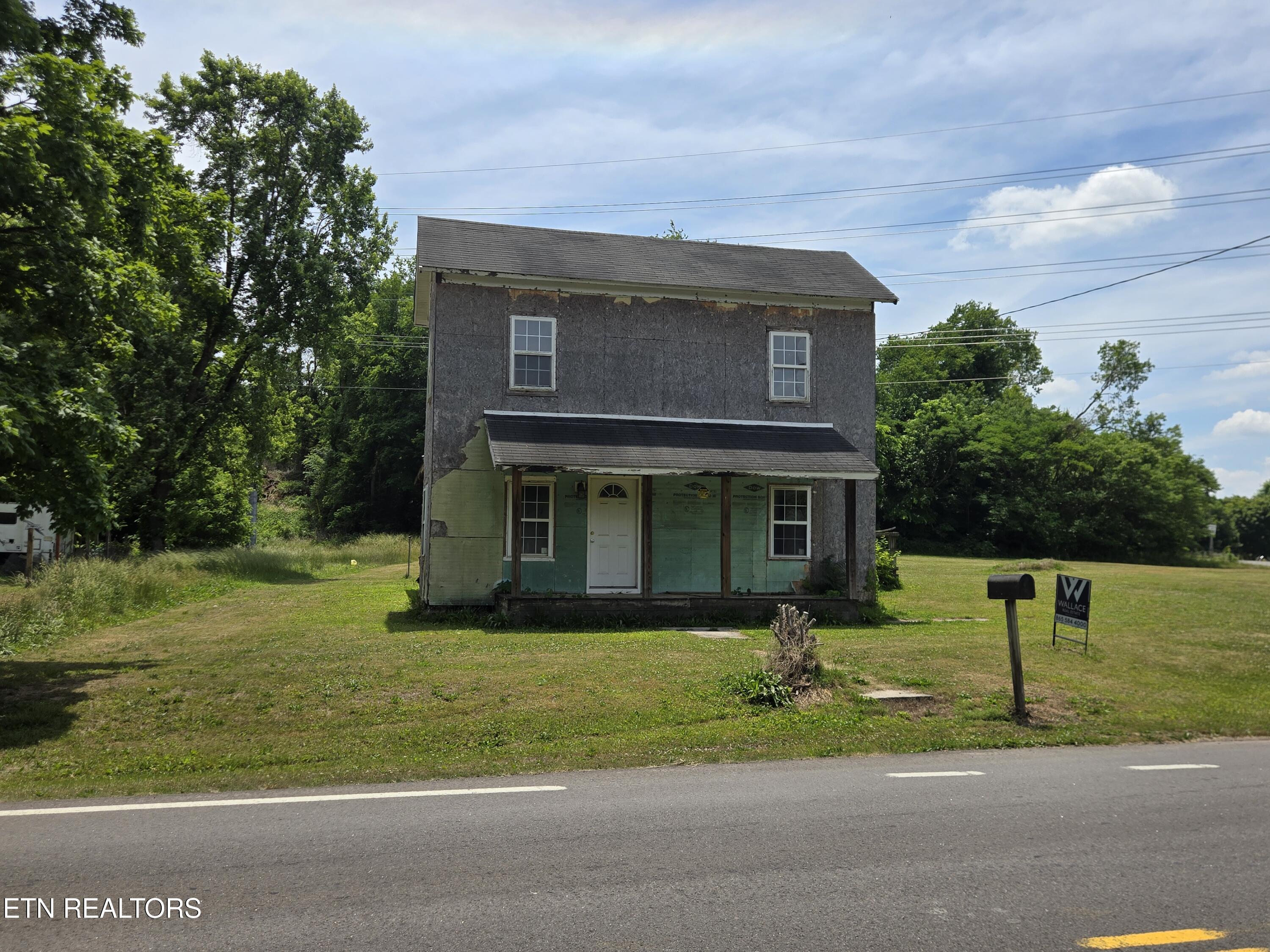 9354 Mascot Road Mascot TN 37806