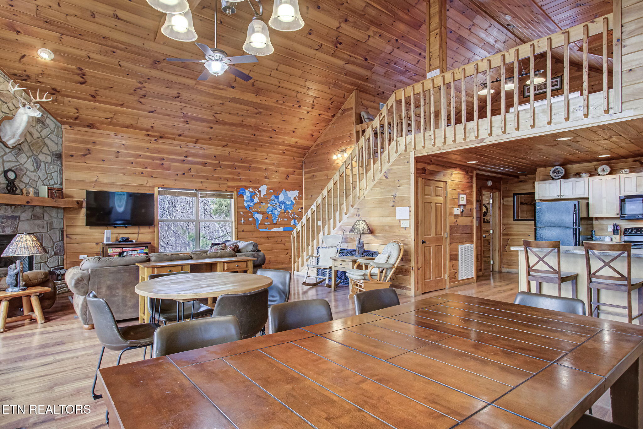 3779 Old Mountain Road Sevierville TN 37876