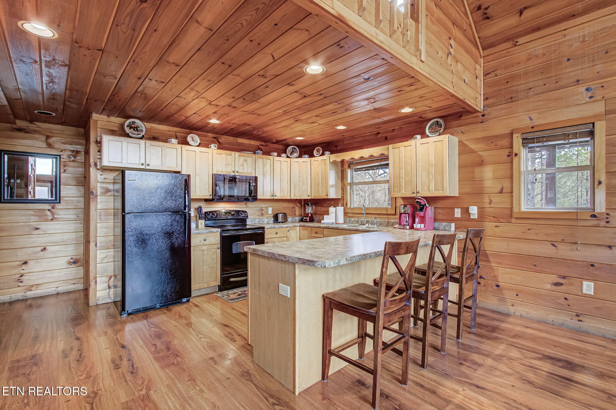 3779 Old Mountain Road Sevierville TN 37876