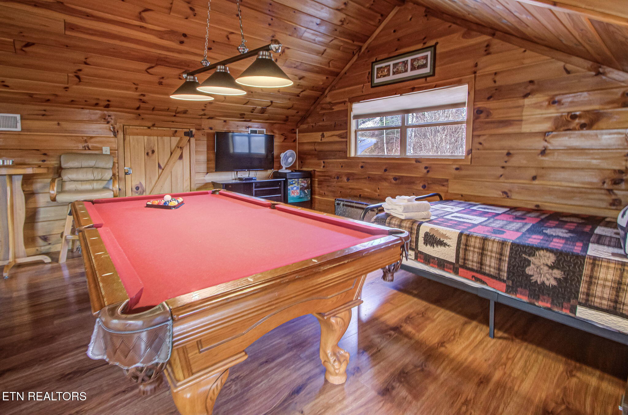3779 Old Mountain Road Sevierville TN 37876