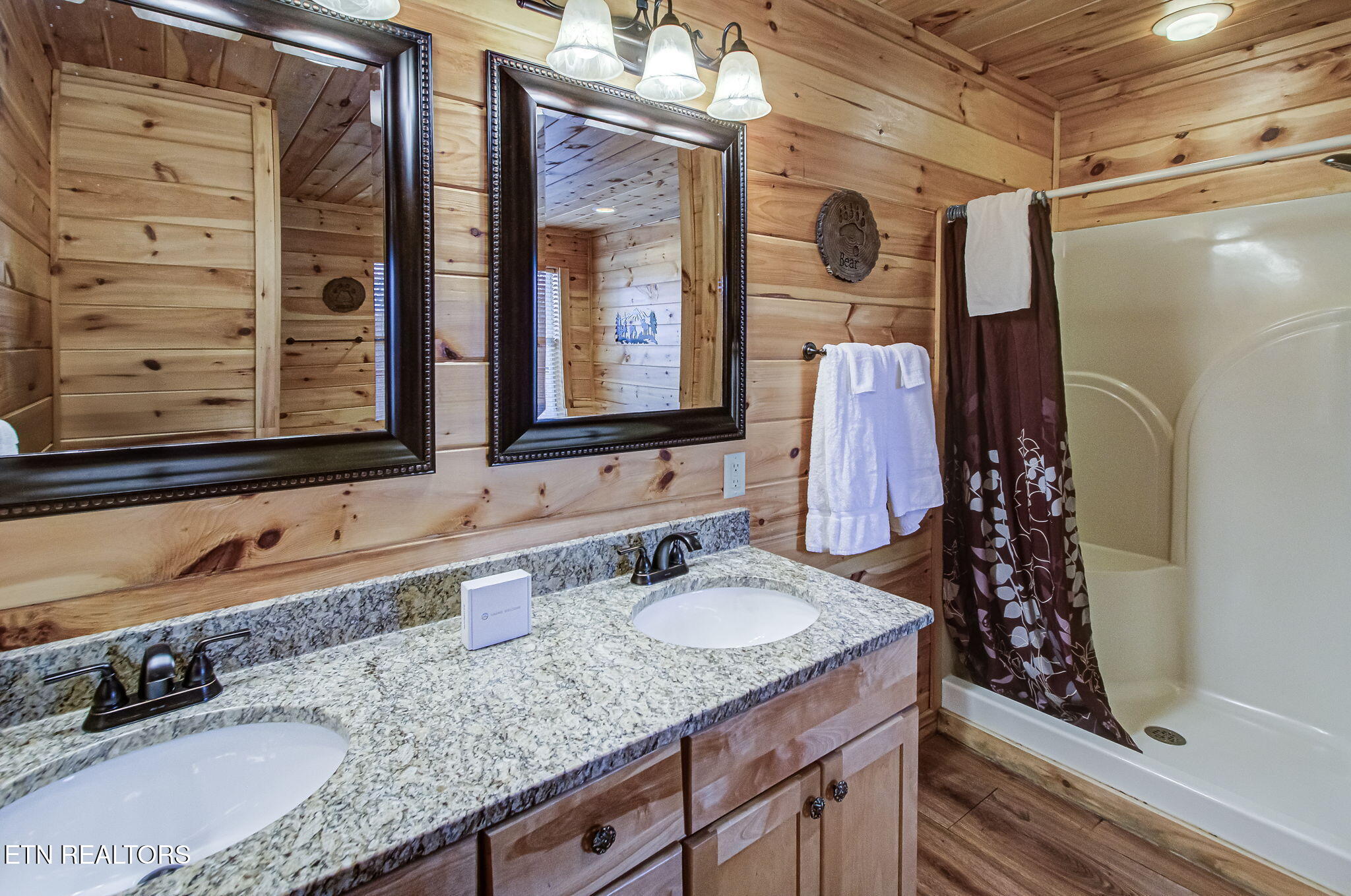 3779 Old Mountain Road Sevierville TN 37876