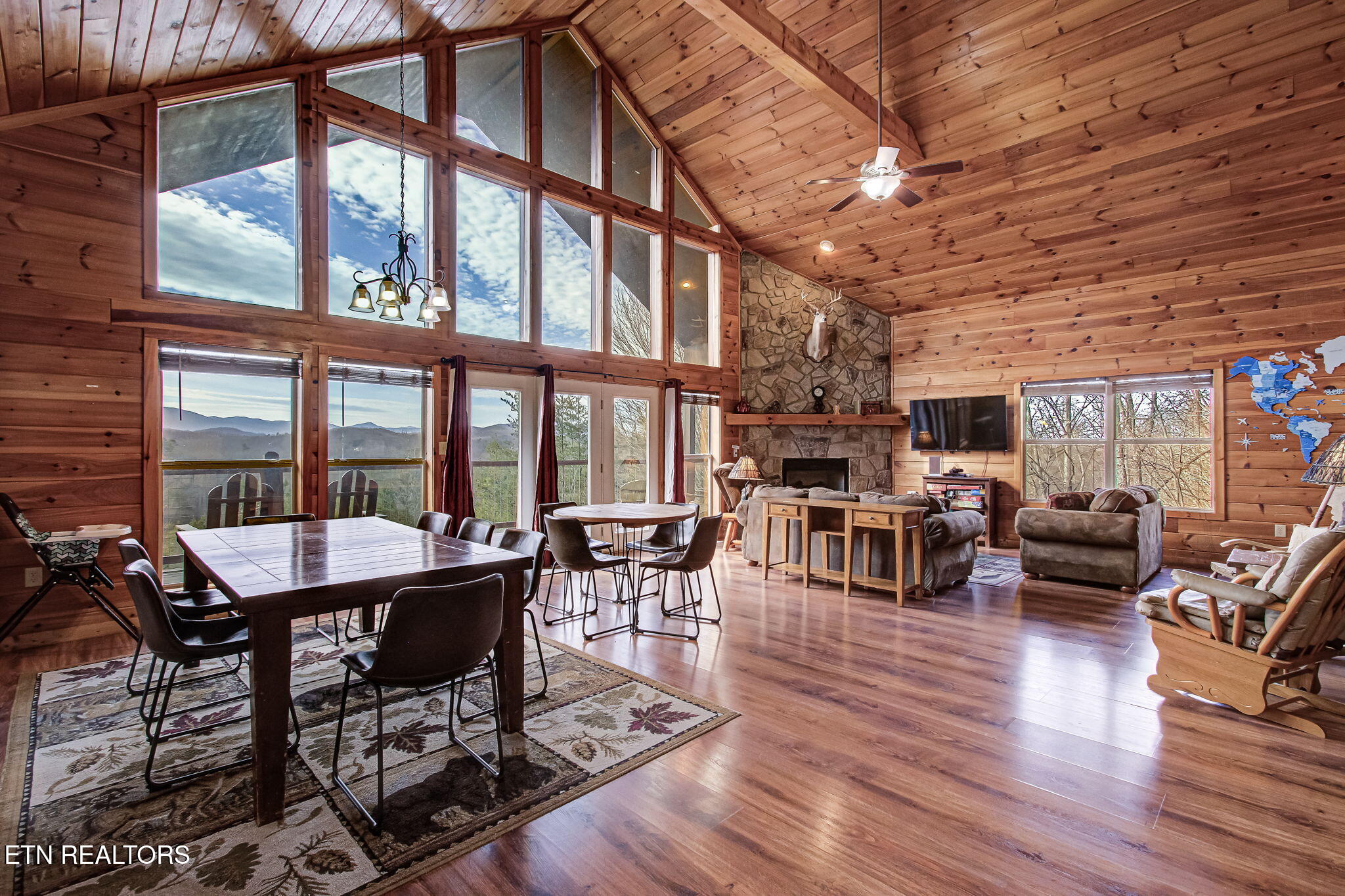 3779 Old Mountain Road Sevierville TN 37876