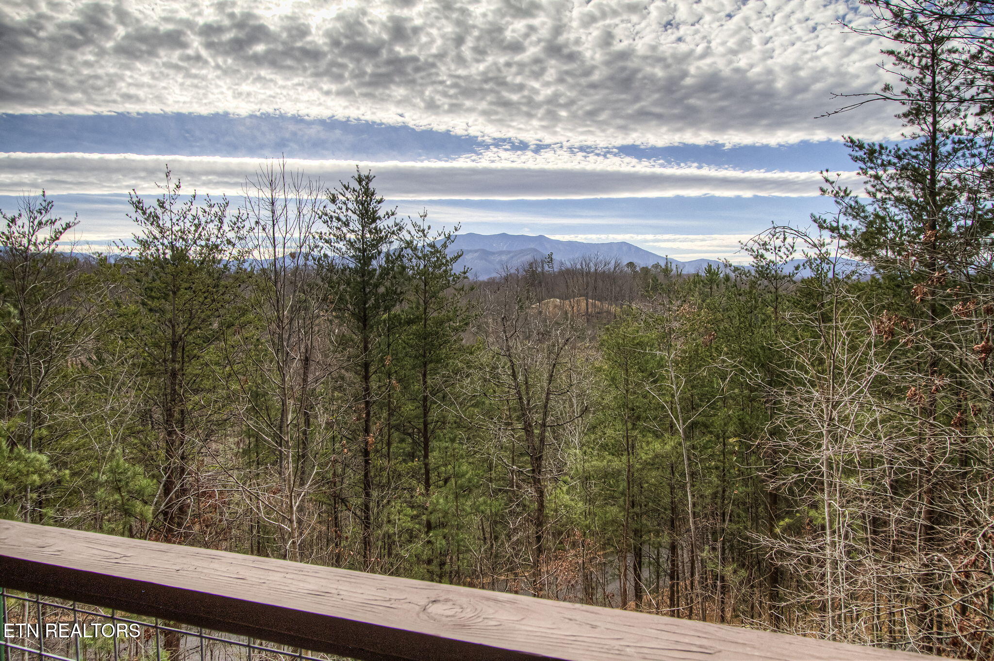 3779 Old Mountain Road Sevierville TN 37876