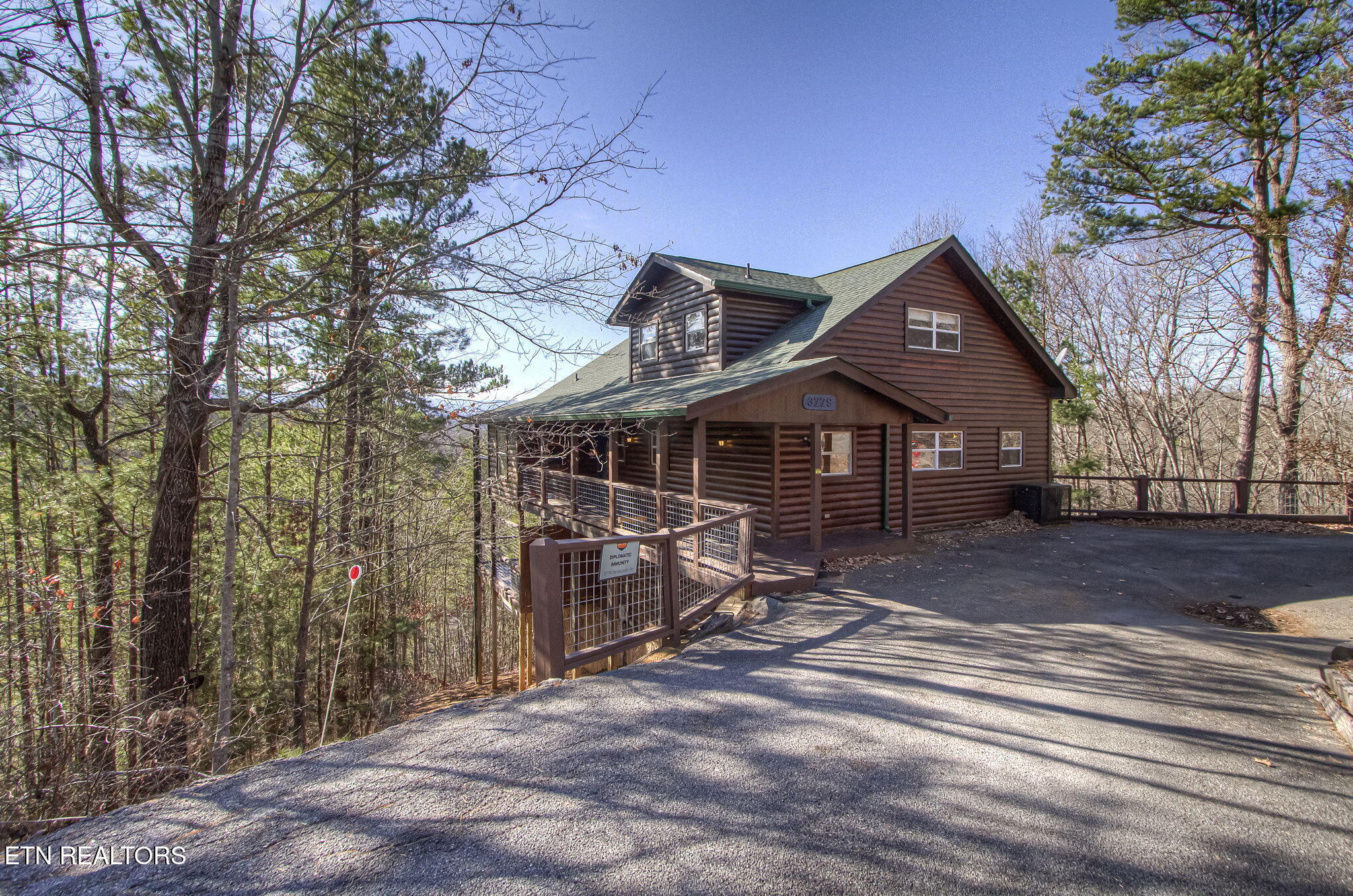 3779 Old Mountain Road Sevierville TN 37876