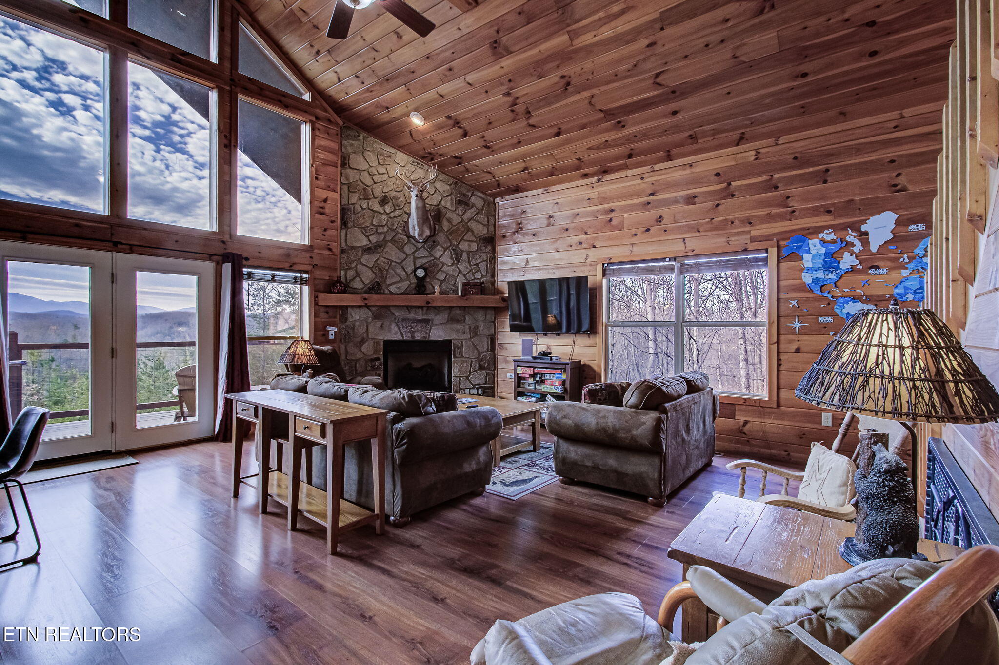 3779 Old Mountain Road Sevierville TN 37876