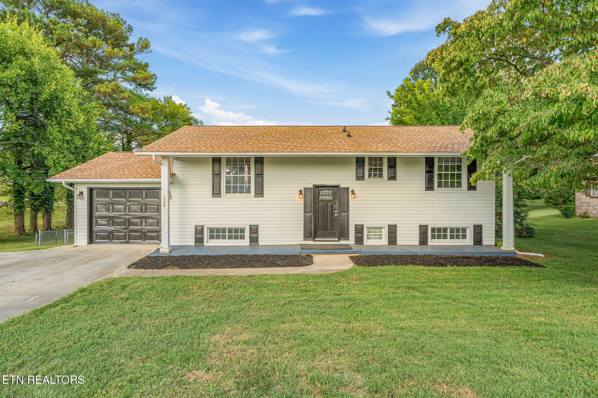 1024 Sky Blue Drive Knoxville TN 37923