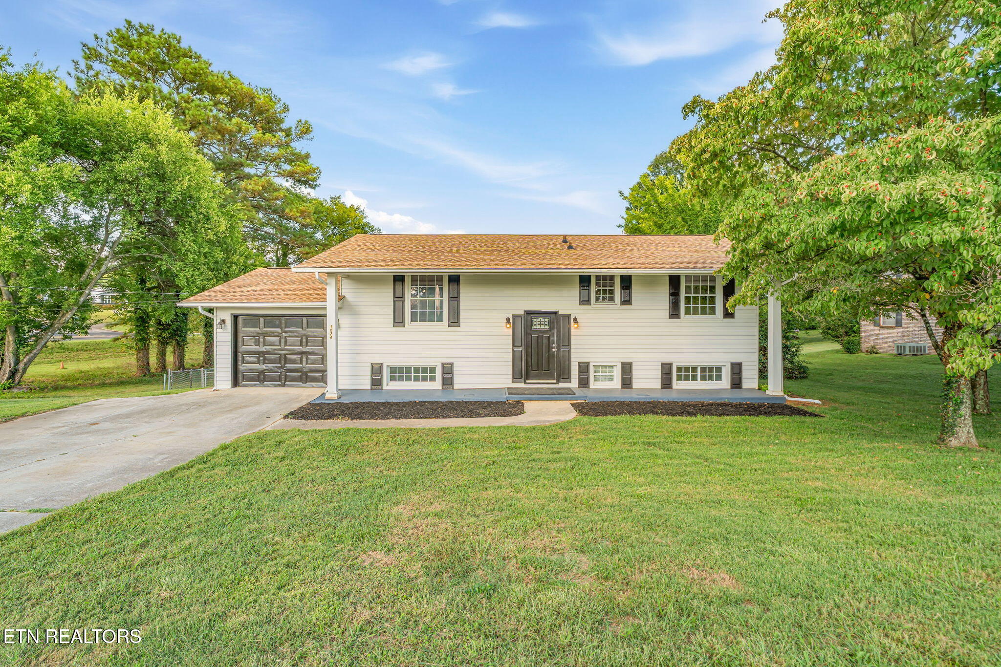 1024 Sky Blue Drive Knoxville TN 37923