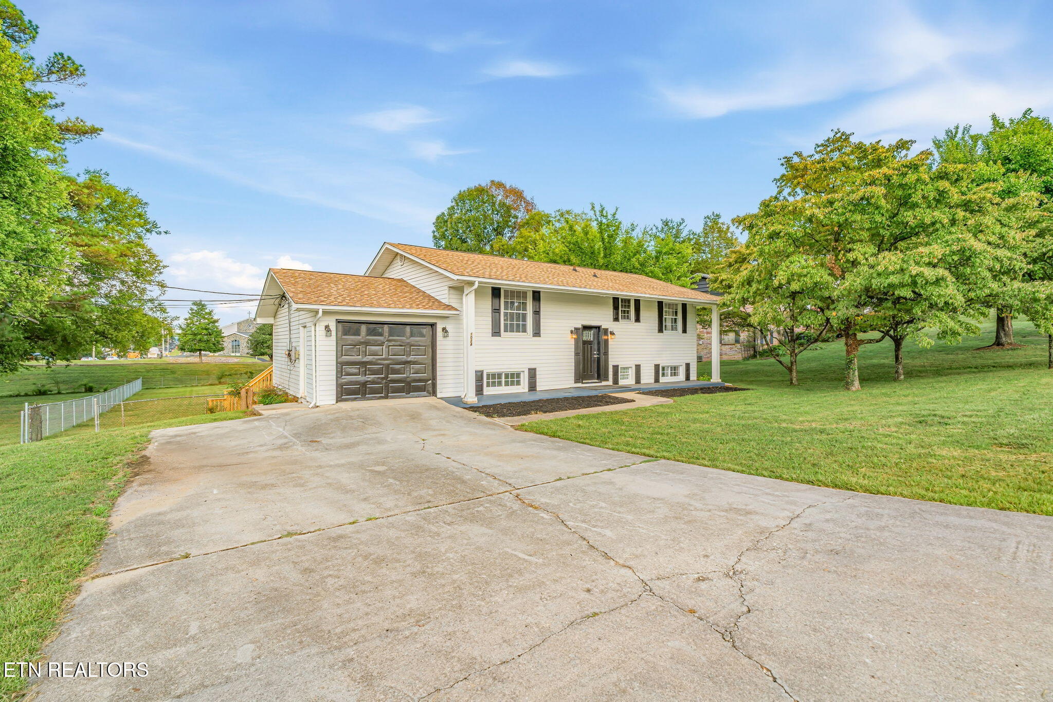 1024 Sky Blue Drive Knoxville TN 37923