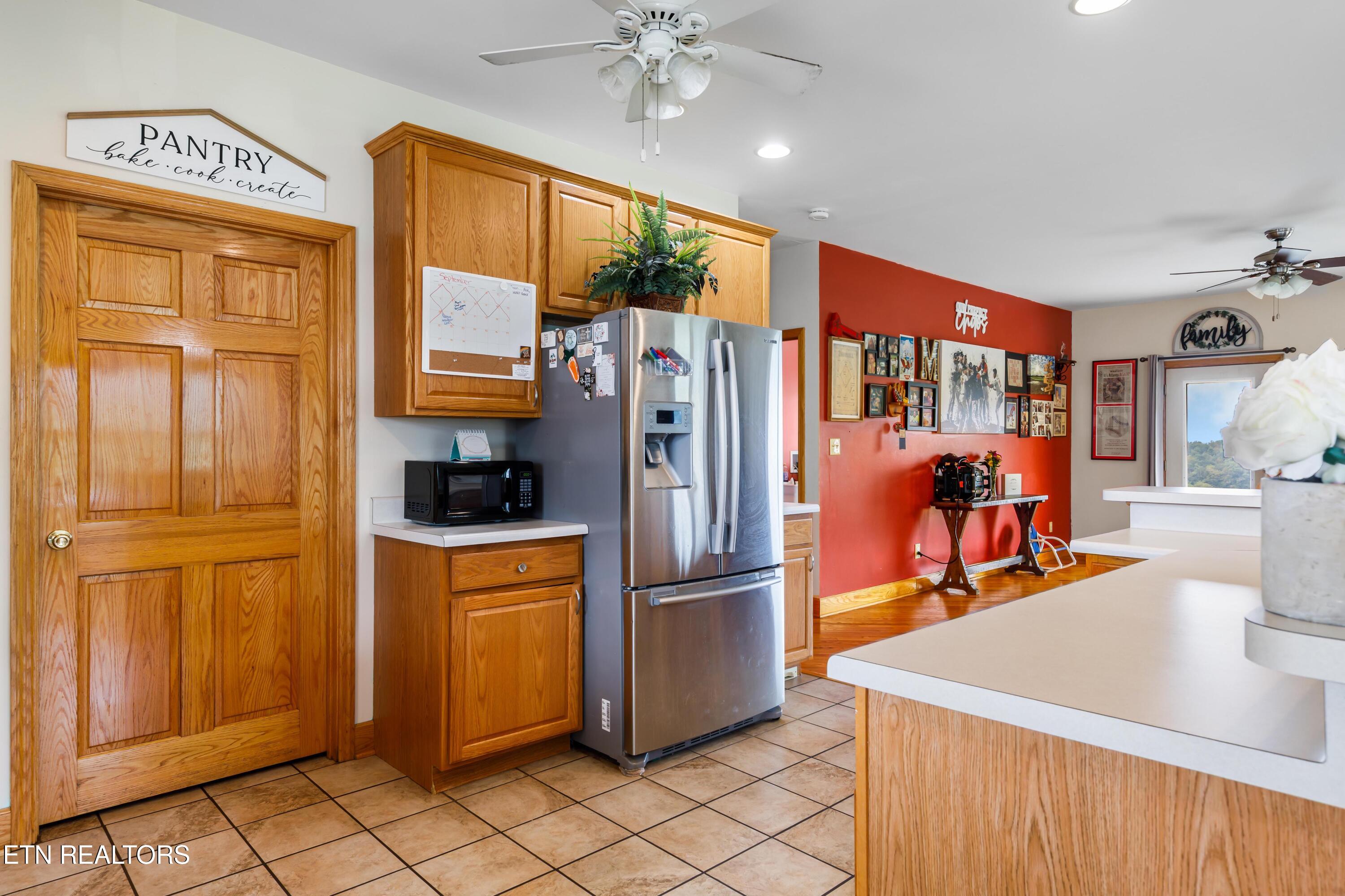 1695 Doaks Creek Road Speedwell TN 37870