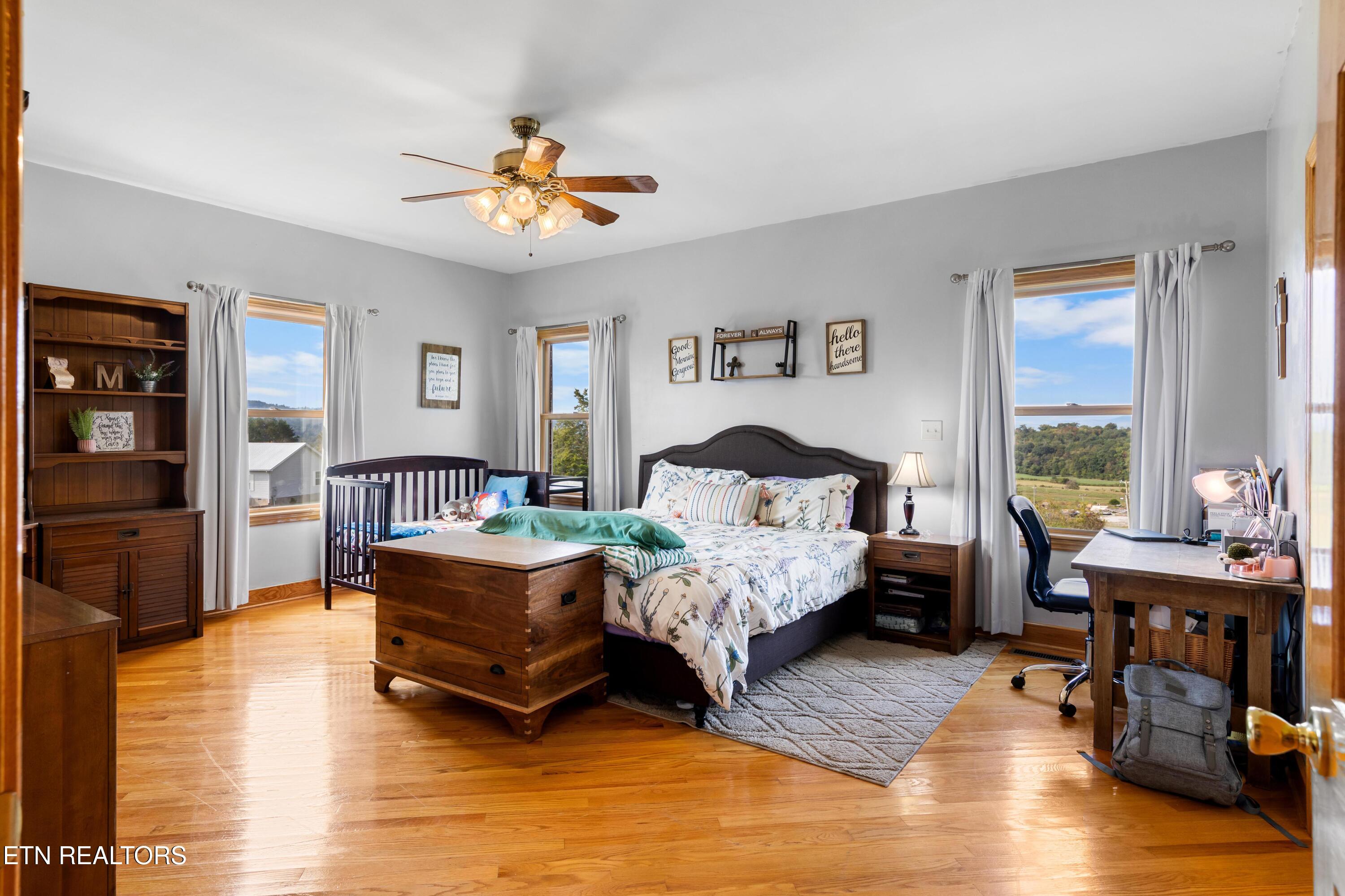 1695 Doaks Creek Road Speedwell TN 37870