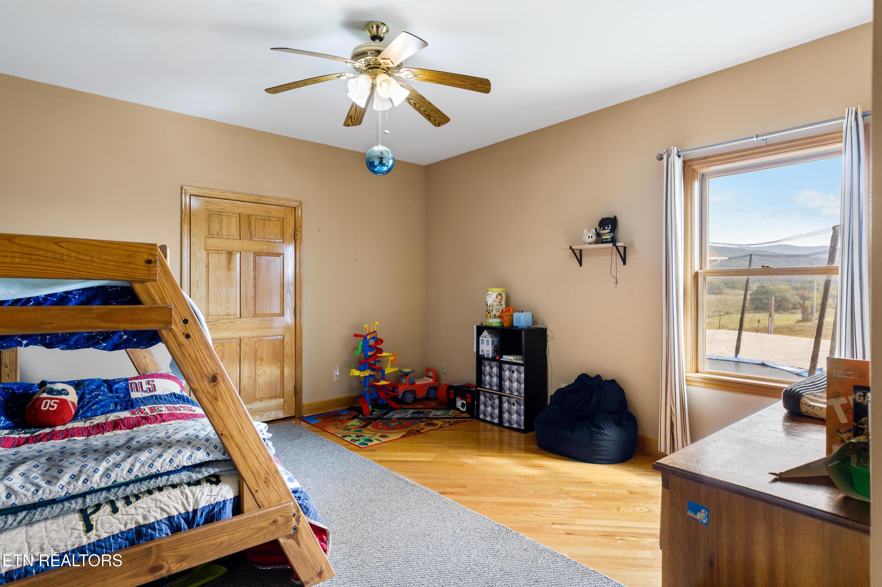 1695 Doaks Creek Road Speedwell TN 37870