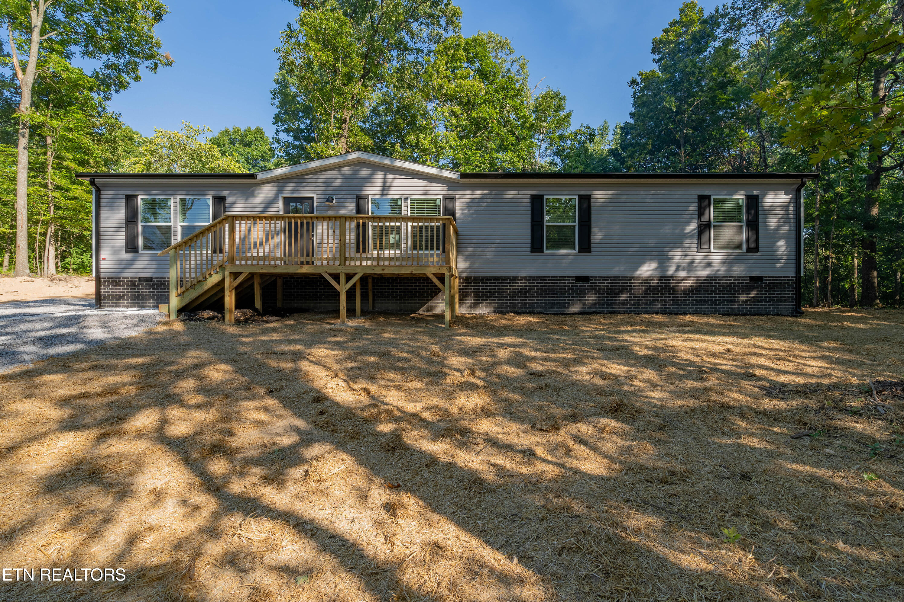 725 S Douglas Avenue Rockwood TN 37854
