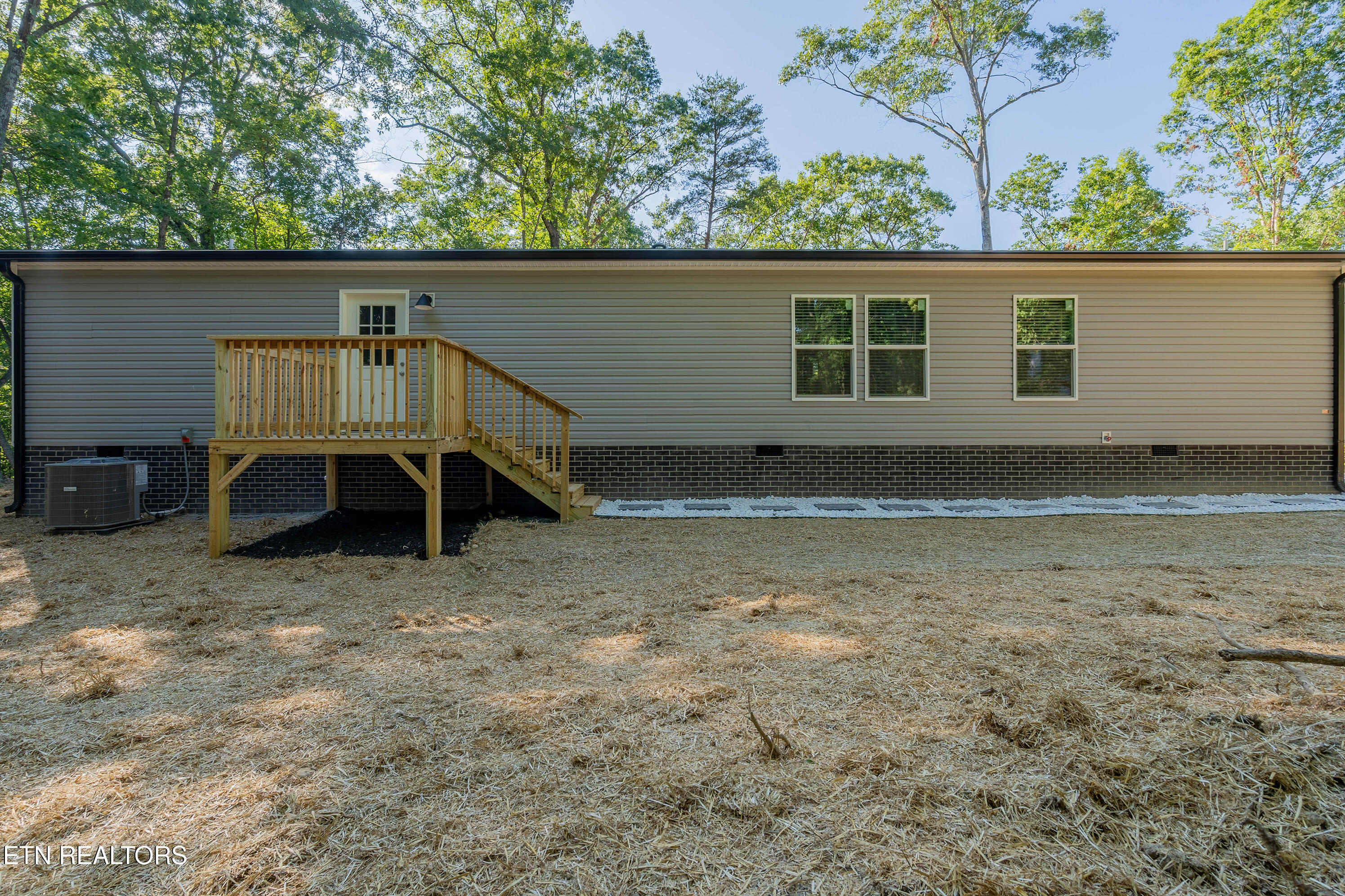 725 S Douglas Avenue Rockwood TN 37854