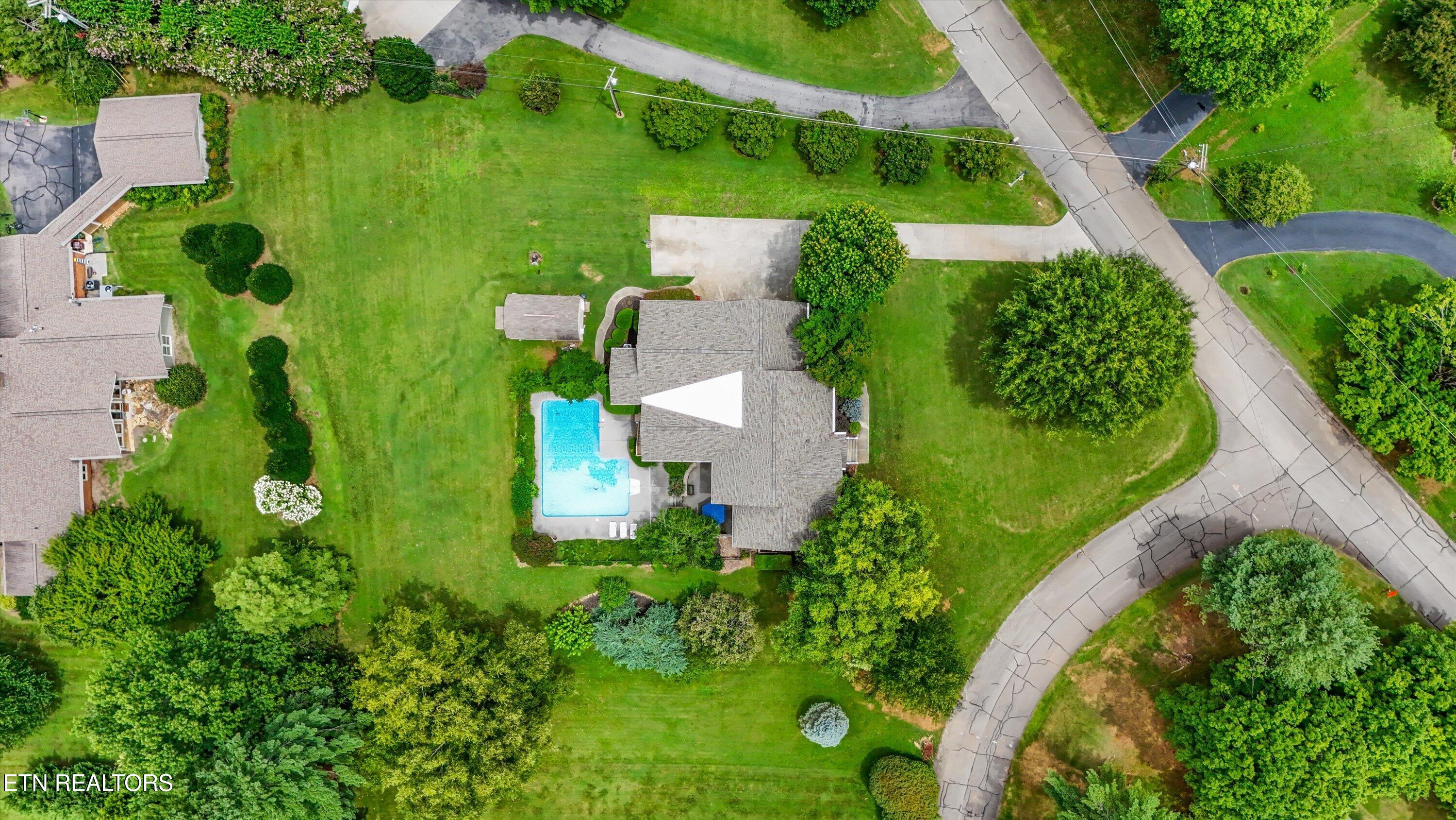2007 Eastwood Drive Maryville TN 37803