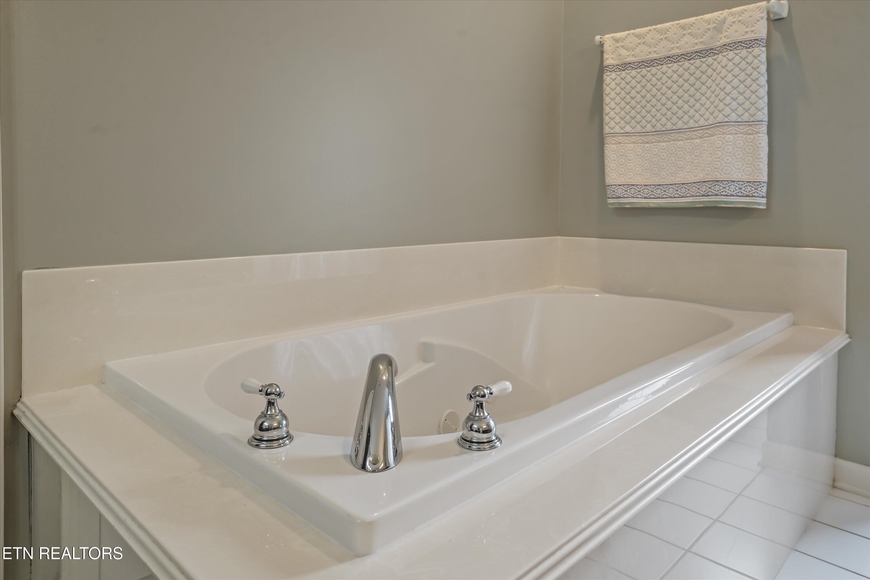 2007 Eastwood Drive Maryville TN 37803