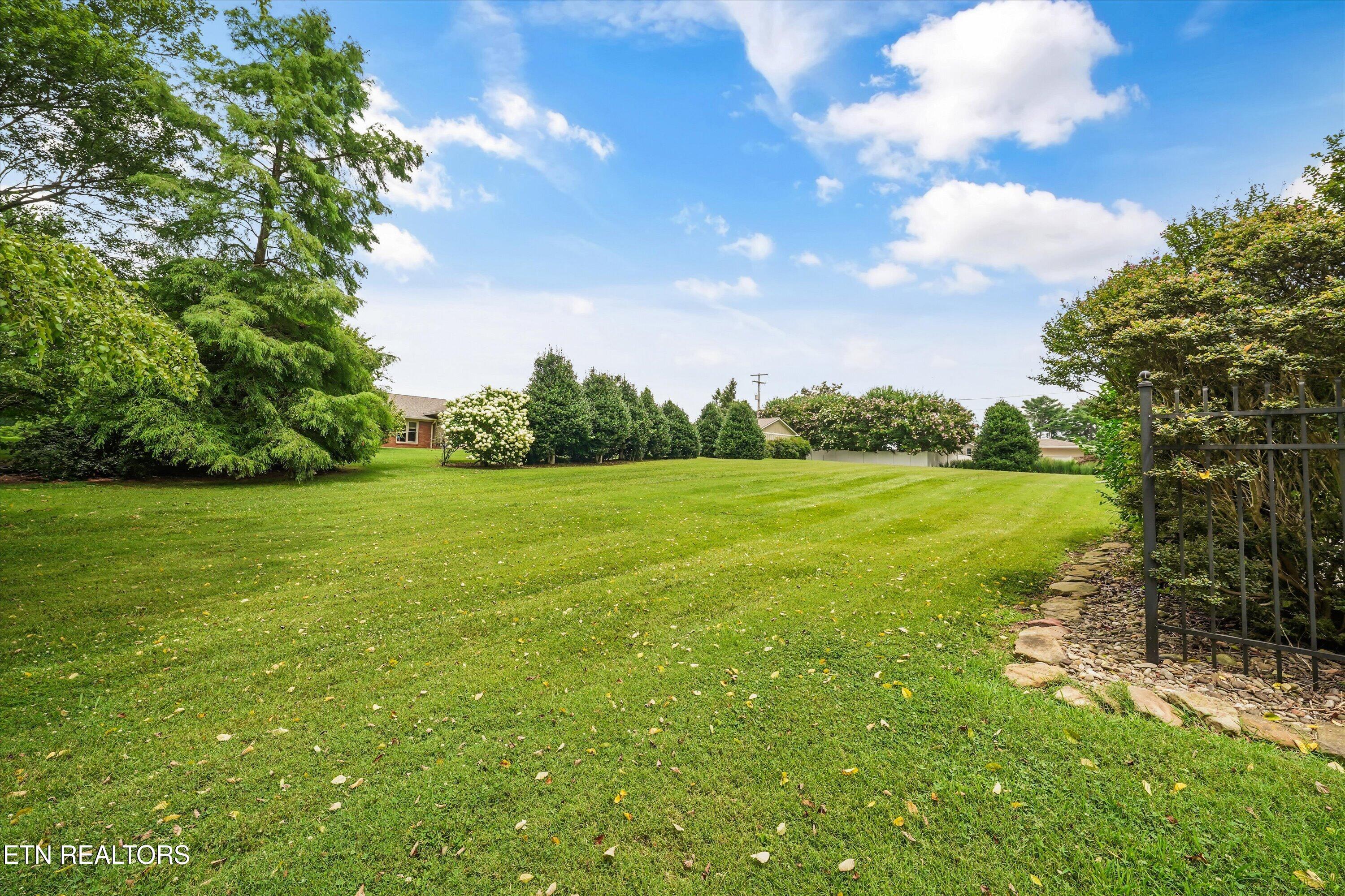 2007 Eastwood Drive Maryville TN 37803