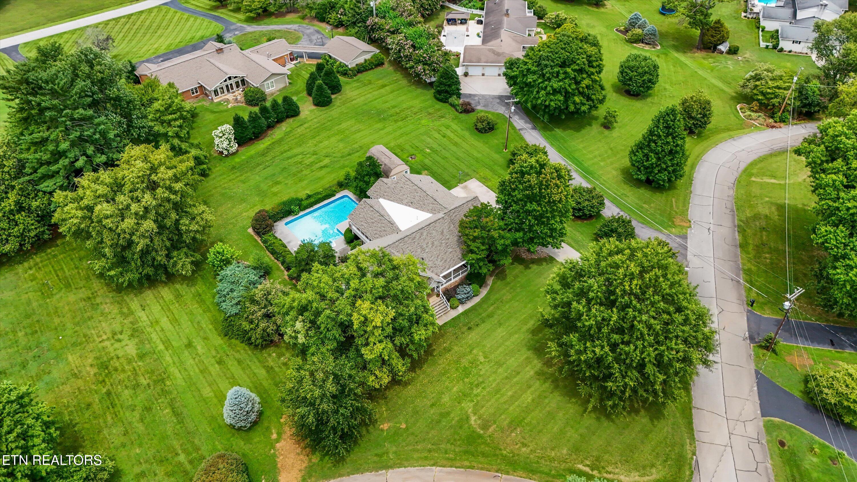 2007 Eastwood Drive Maryville TN 37803