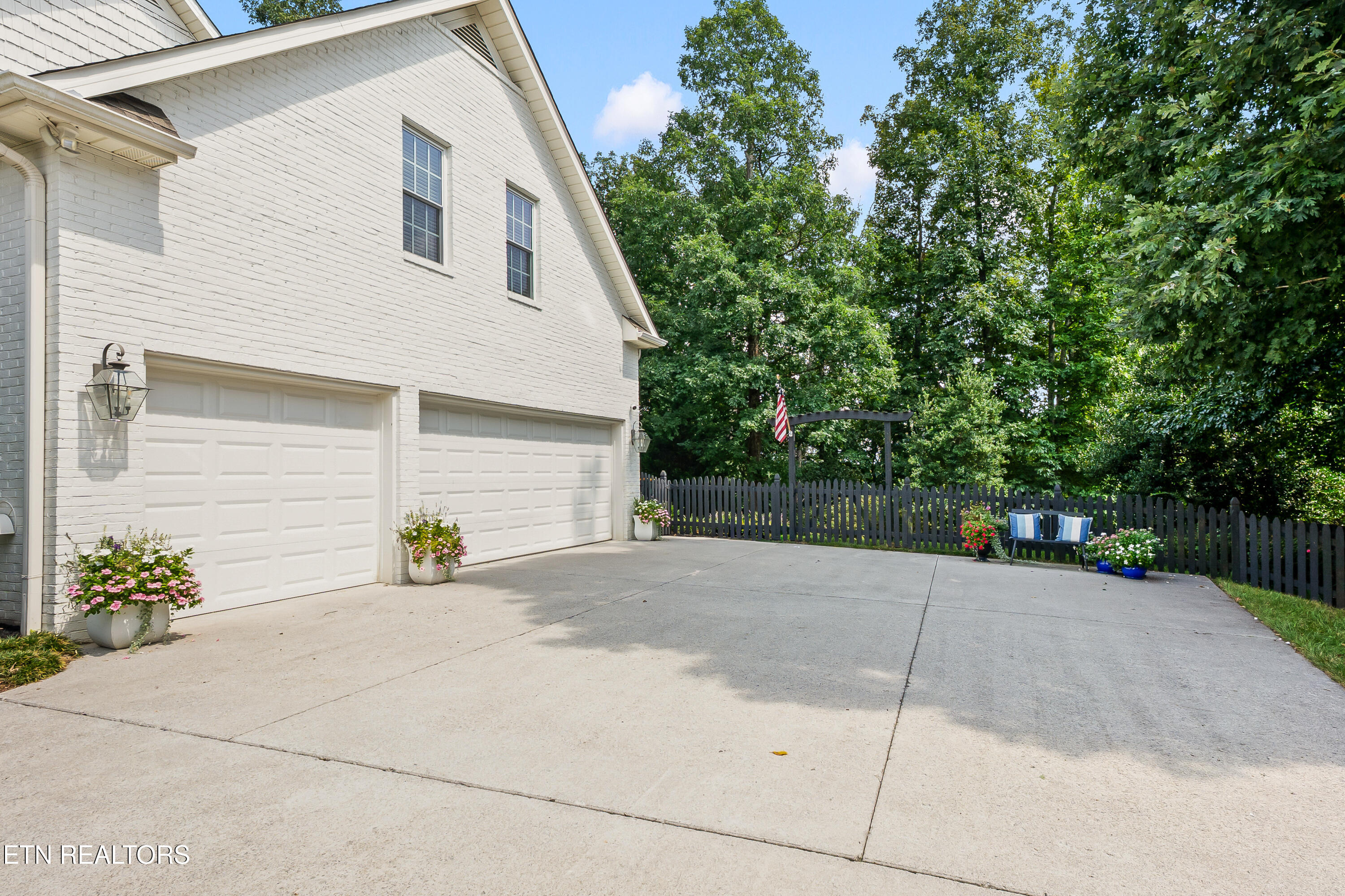 912 Vista Oaks Lane Knoxville TN 37919