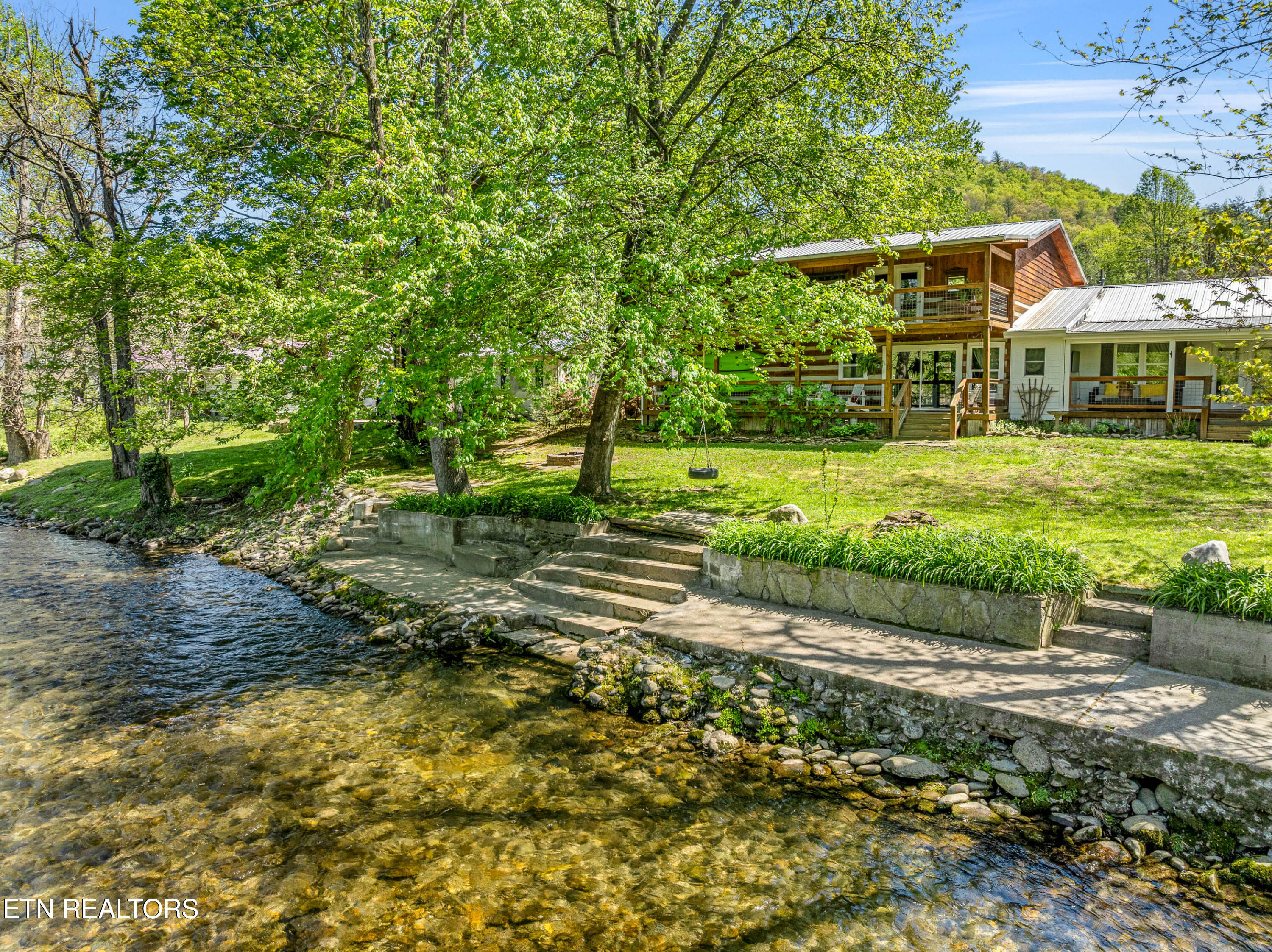 7539 W Old Highway 73 Townsend TN 37882