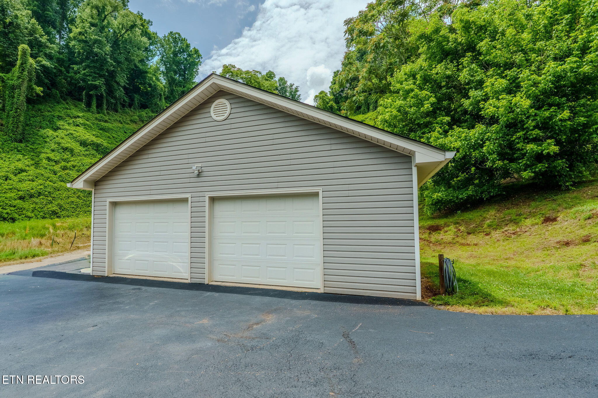 188 Happy Hollow Road Madisonville TN 37354