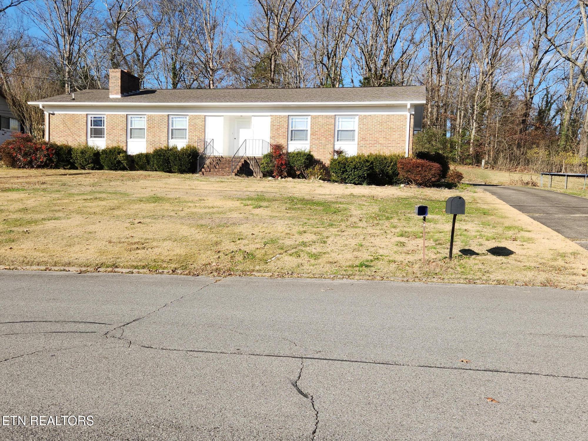 1506 Ridgeway Circle Athens TN 37303