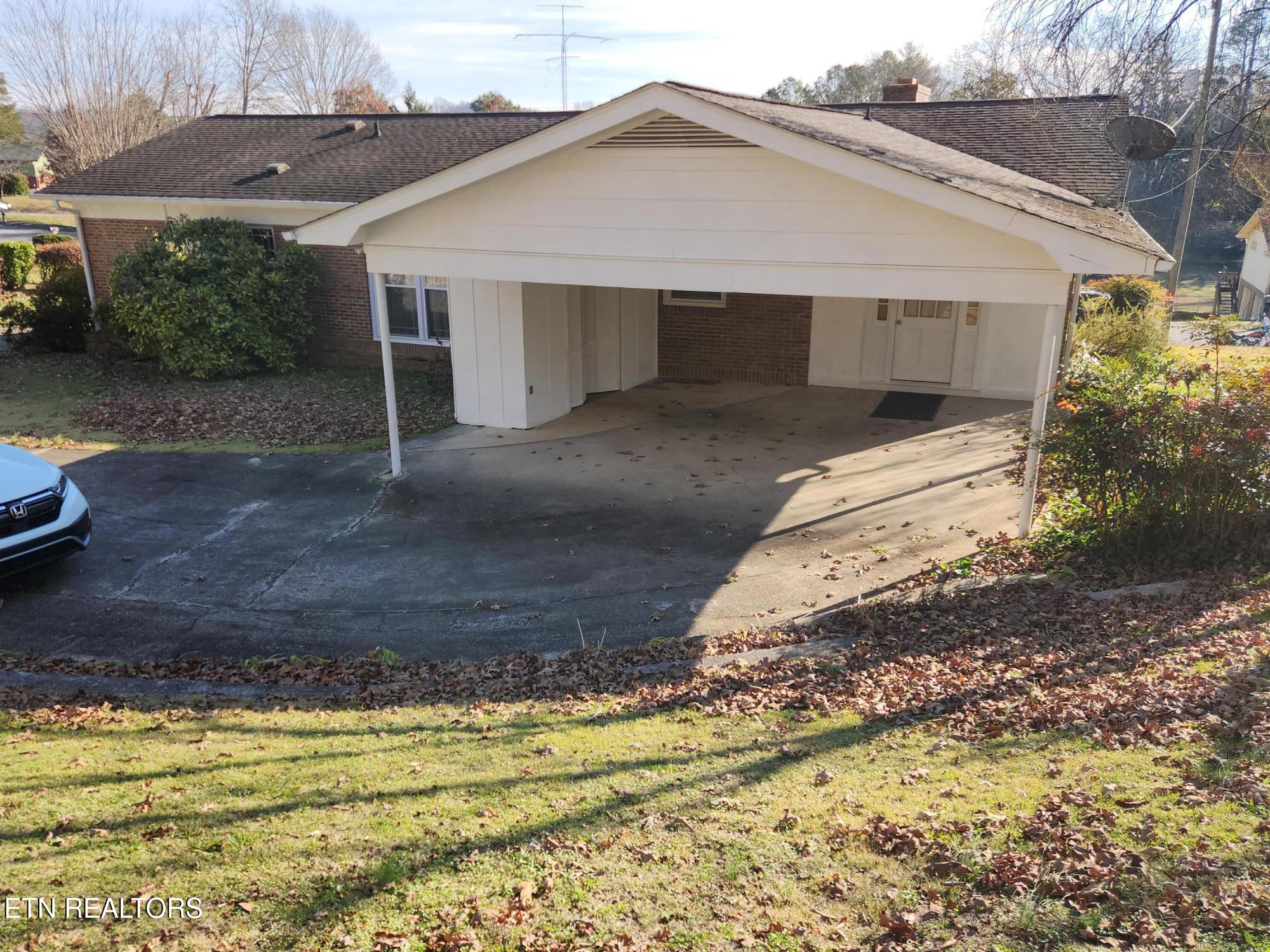 1506 Ridgeway Circle Athens TN 37303