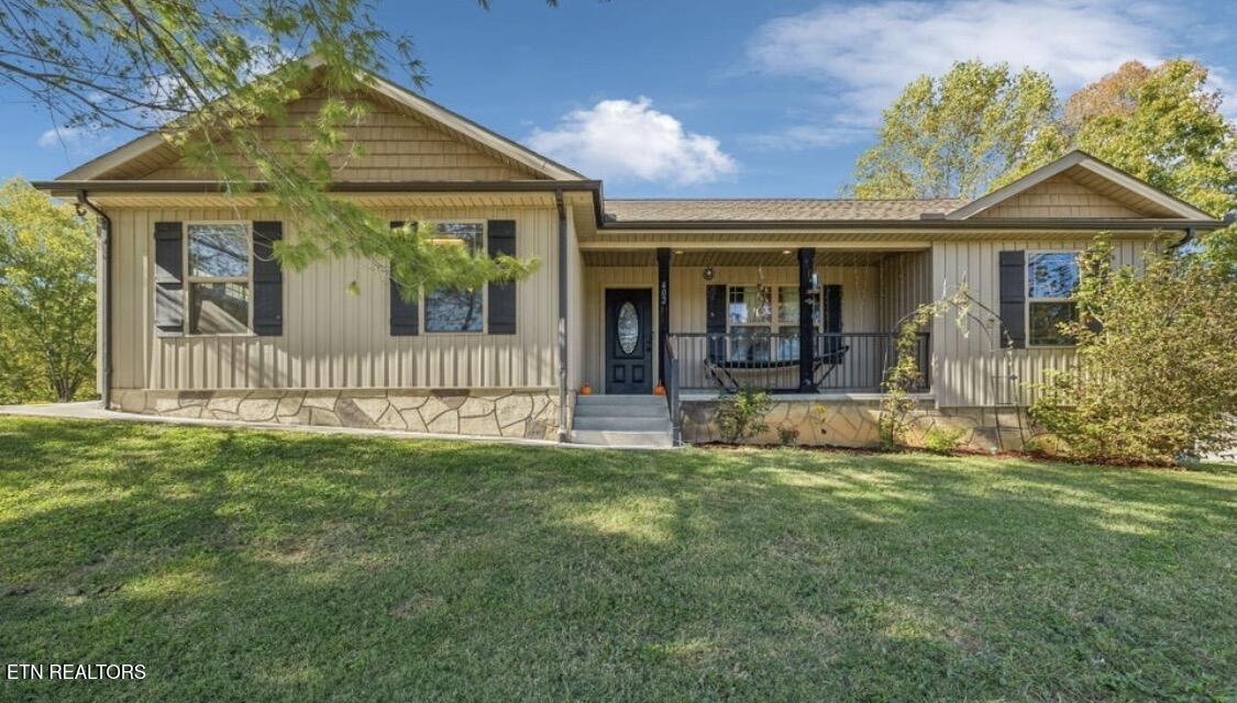 402 Cedar Circle Clinton TN 37716