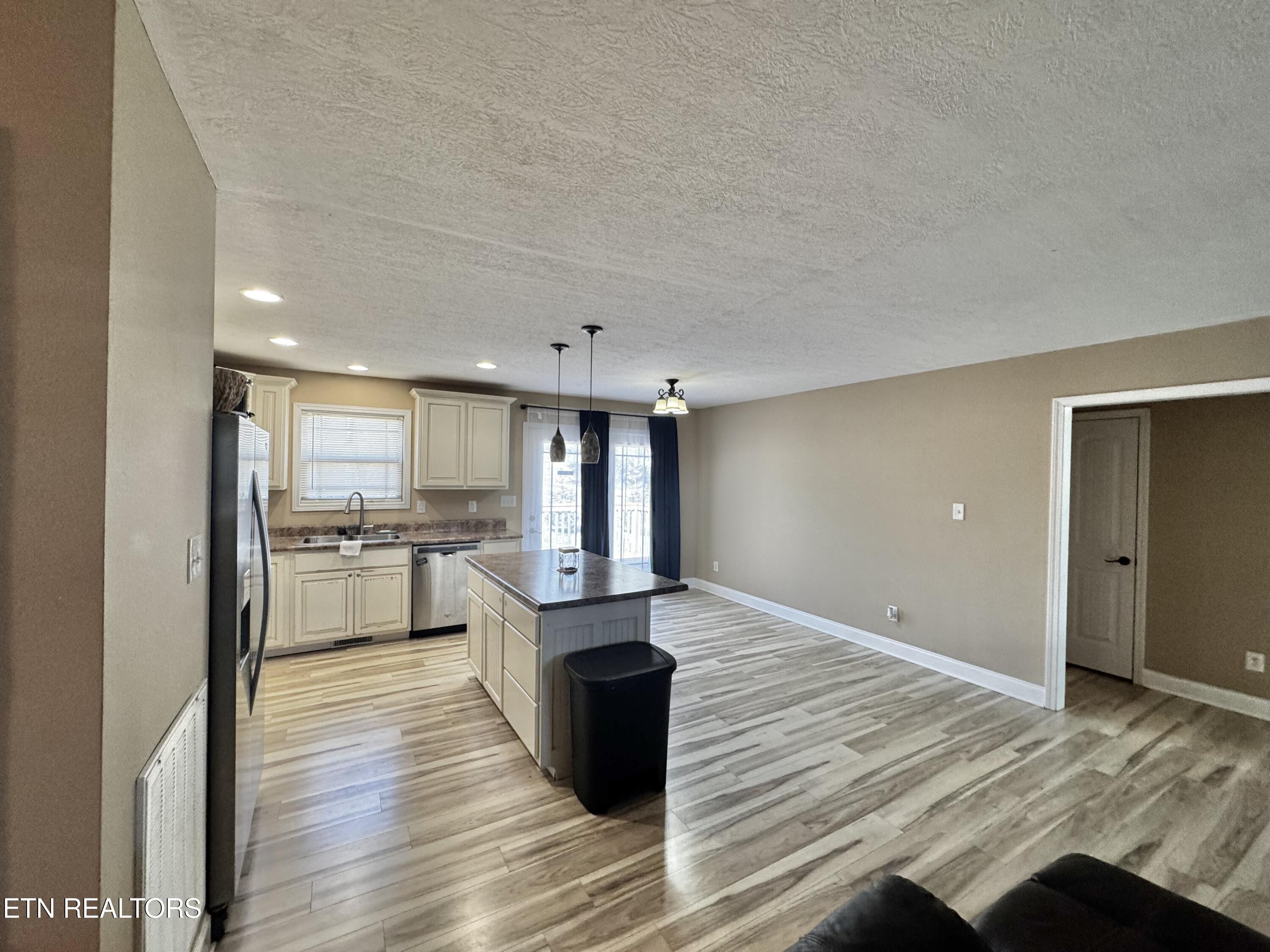 402 Cedar Circle Clinton TN 37716