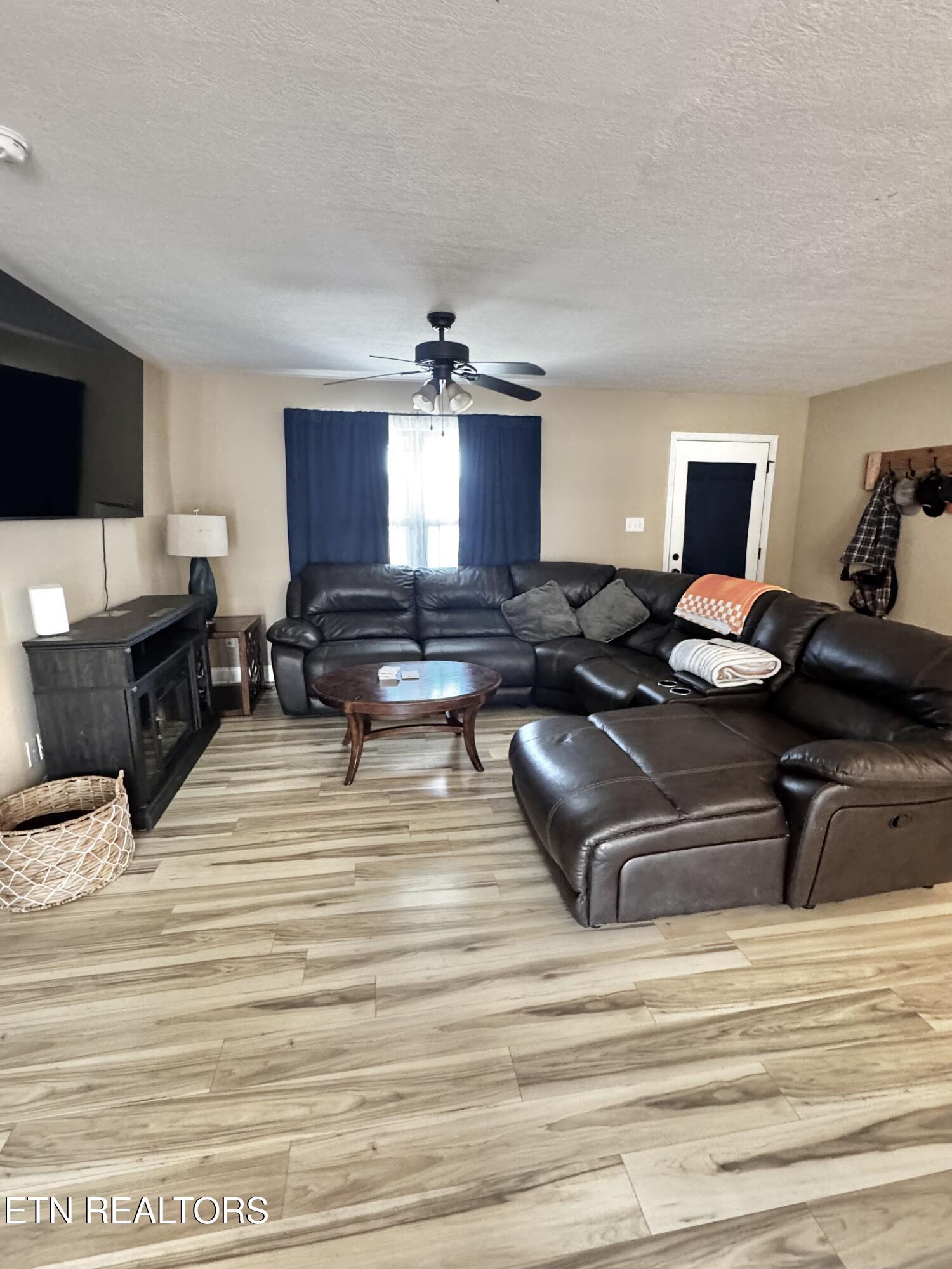 402 Cedar Circle Clinton TN 37716