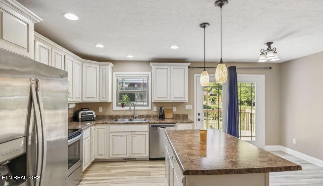 402 Cedar Circle Clinton TN 37716