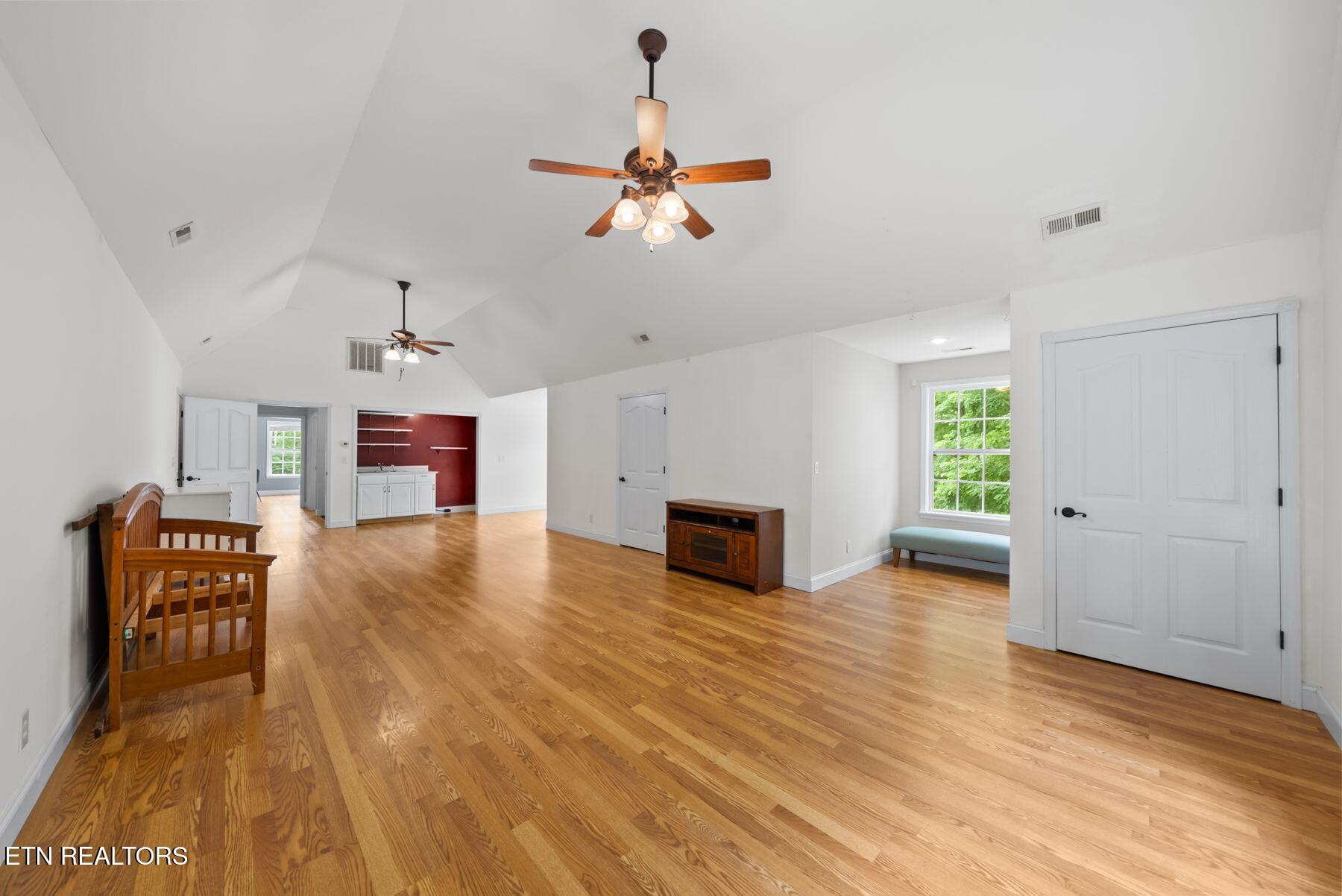 1035 Gray Eagle Drive Crossville TN 38572