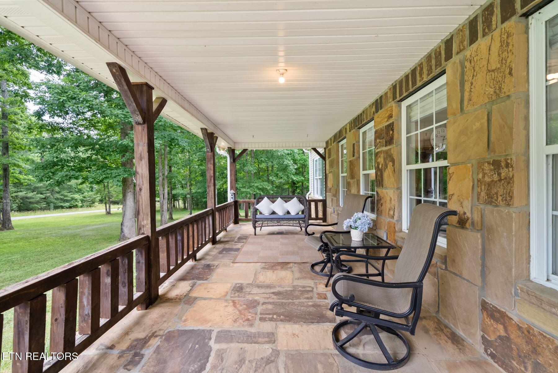 1035 Gray Eagle Drive Crossville TN 38572